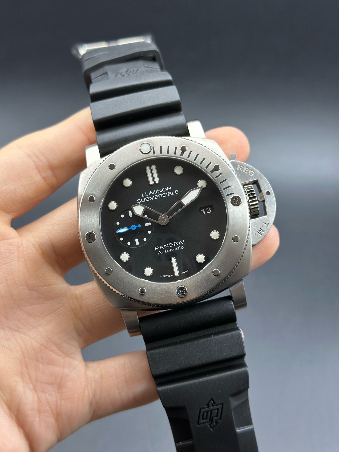 Panerai PAM01305 detail 1