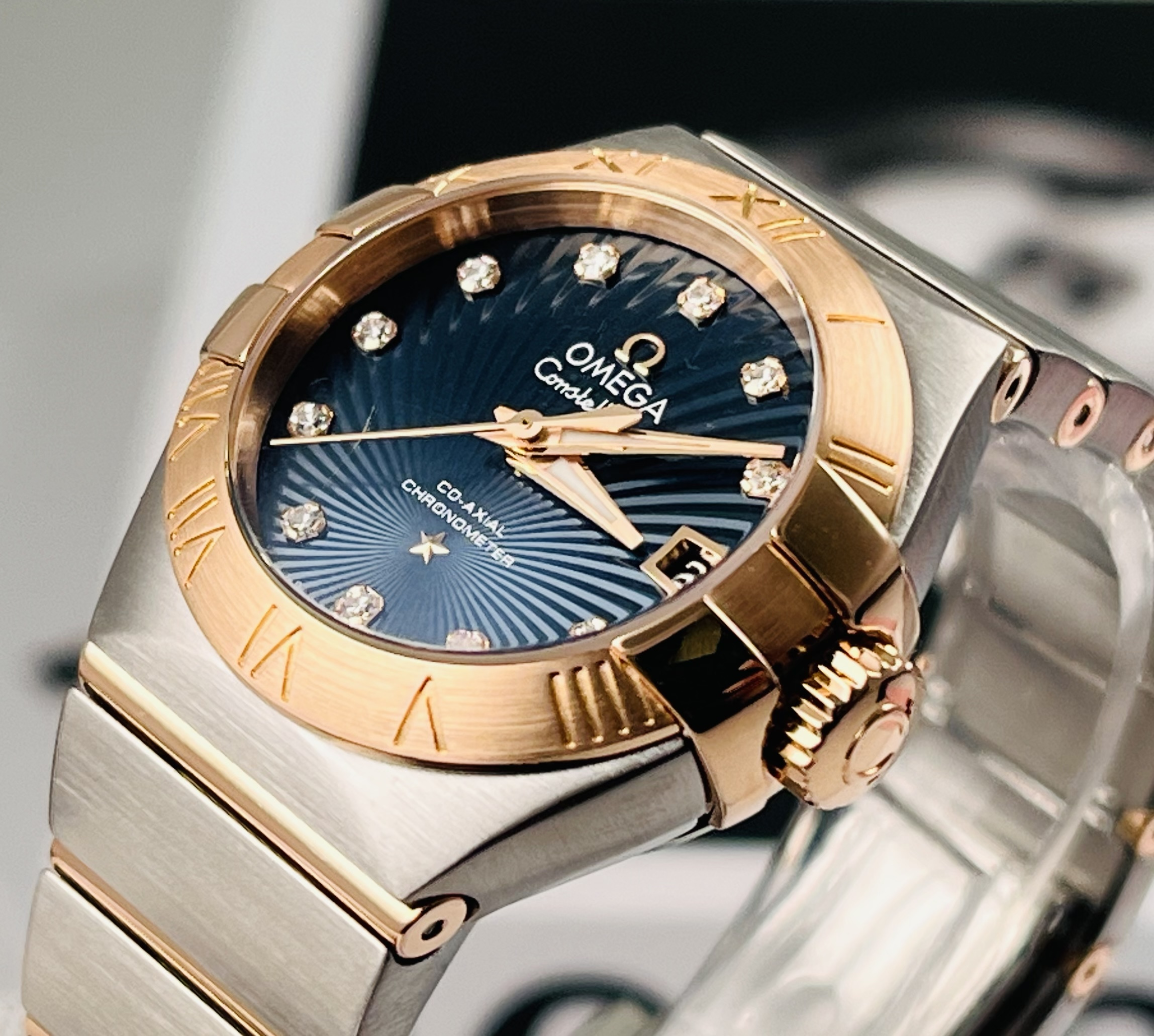Omega 123.20.27.20.53.001 detail 3