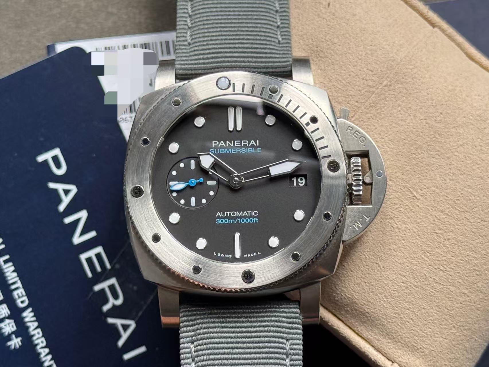 Panerai PAM02973 detail 2