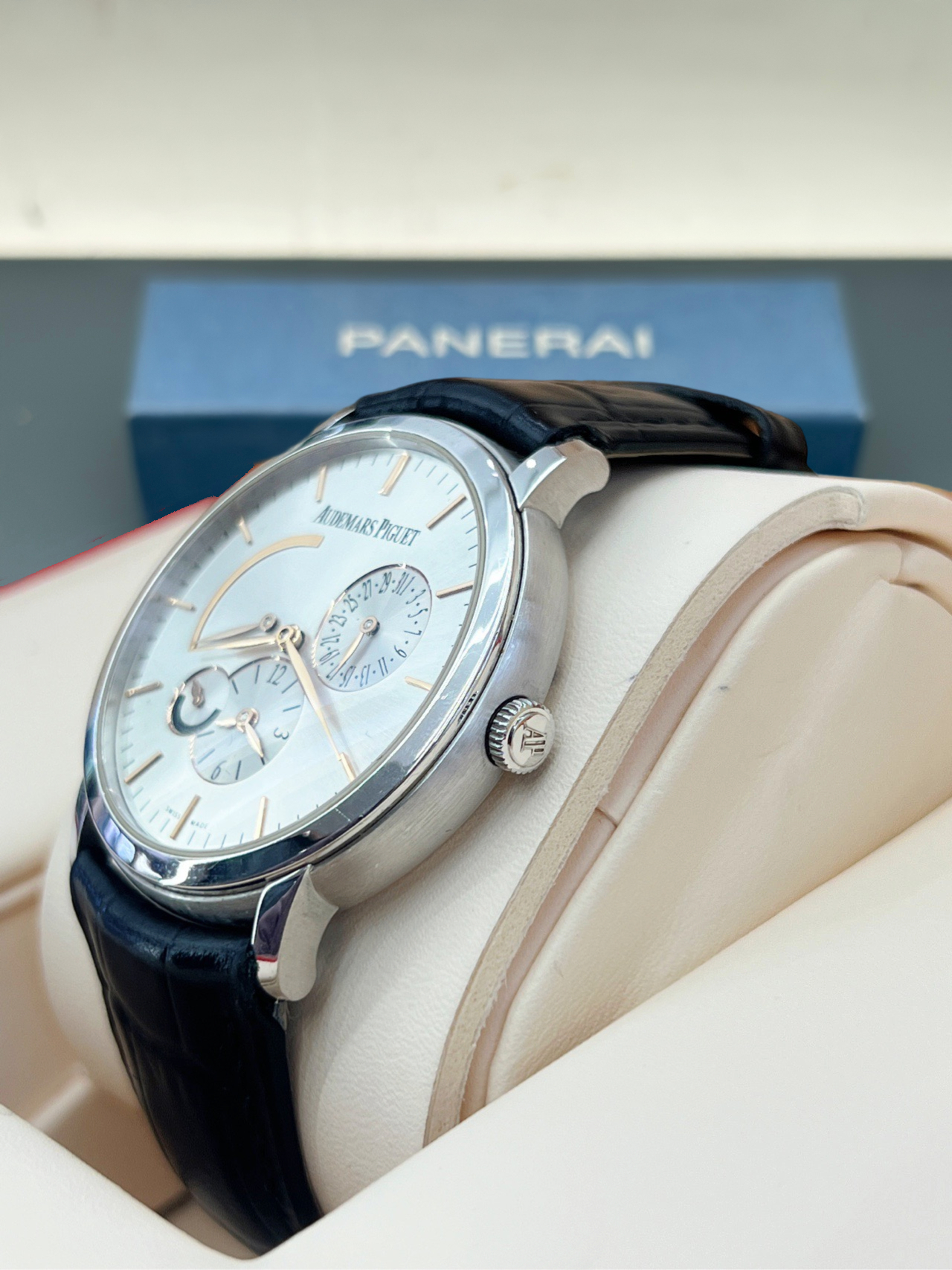 Audemars Piguet 26380BC.OO.D002CR.01 detail 2