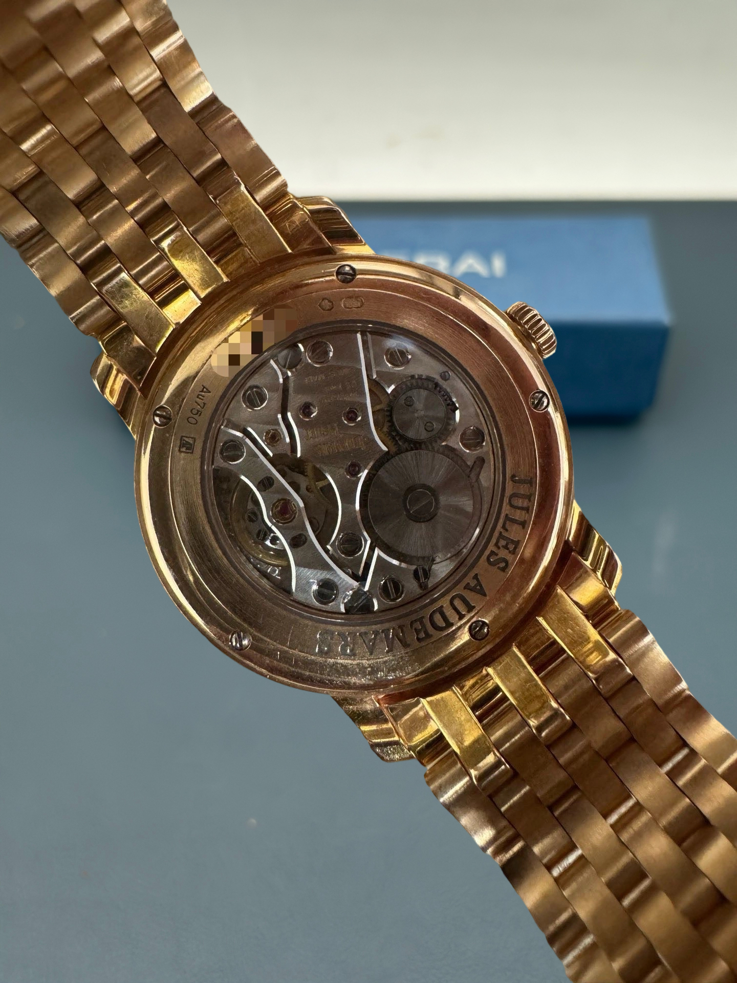 Audemars Piguet 77250OR detail 1