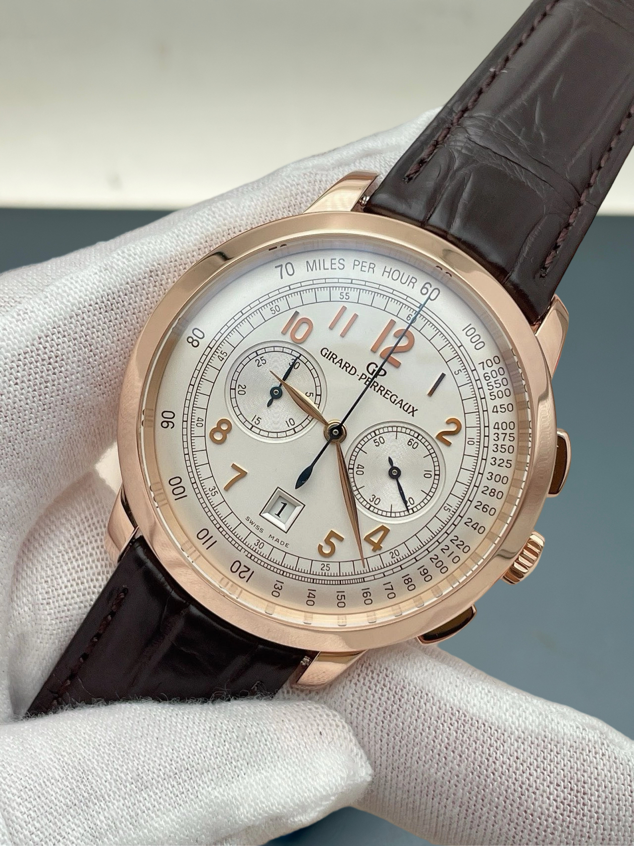 Girard Perregaux 49542-52-151-BK6A detail 3