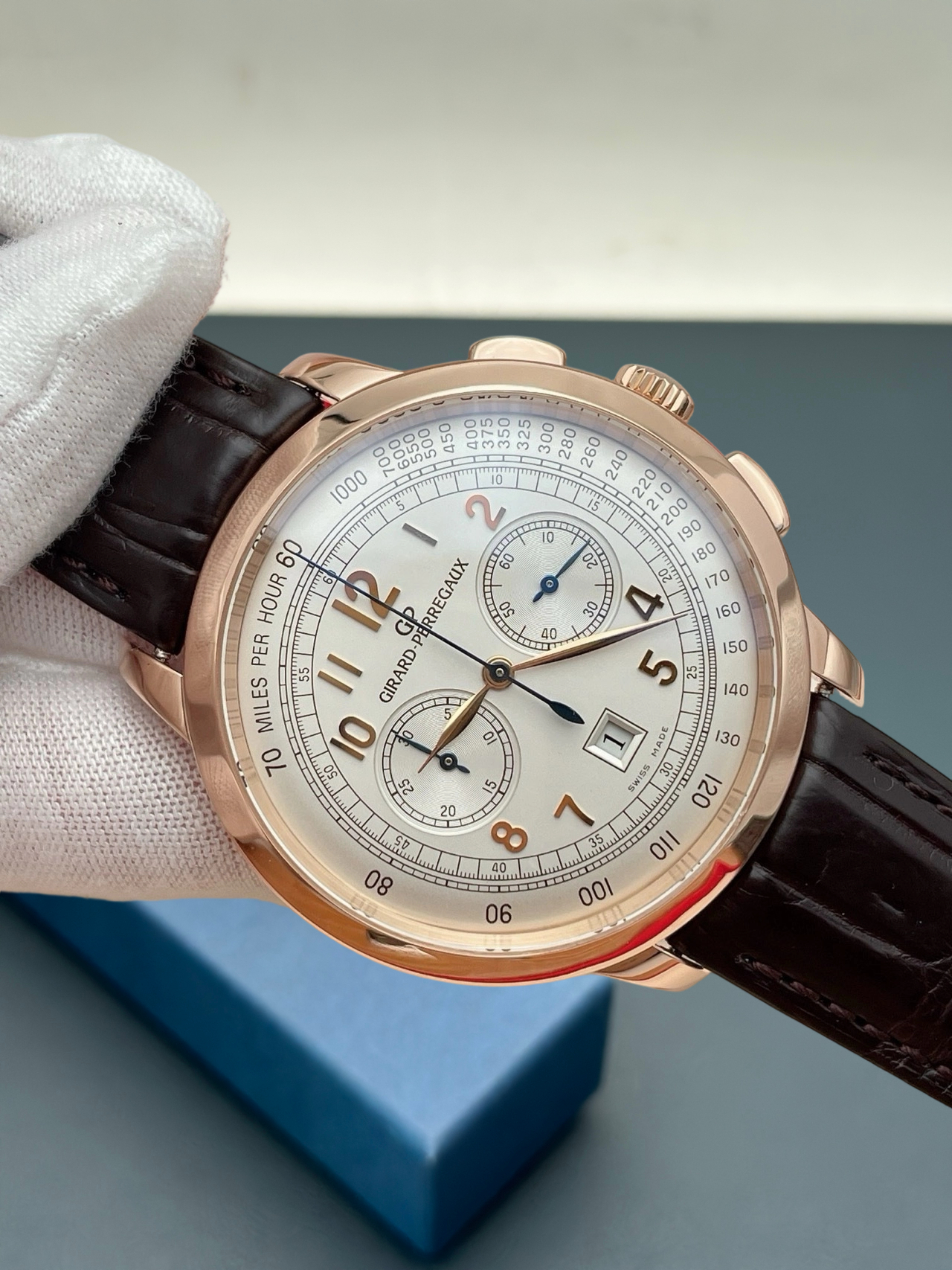Girard Perregaux 49542-52-151-BK6A detail 4