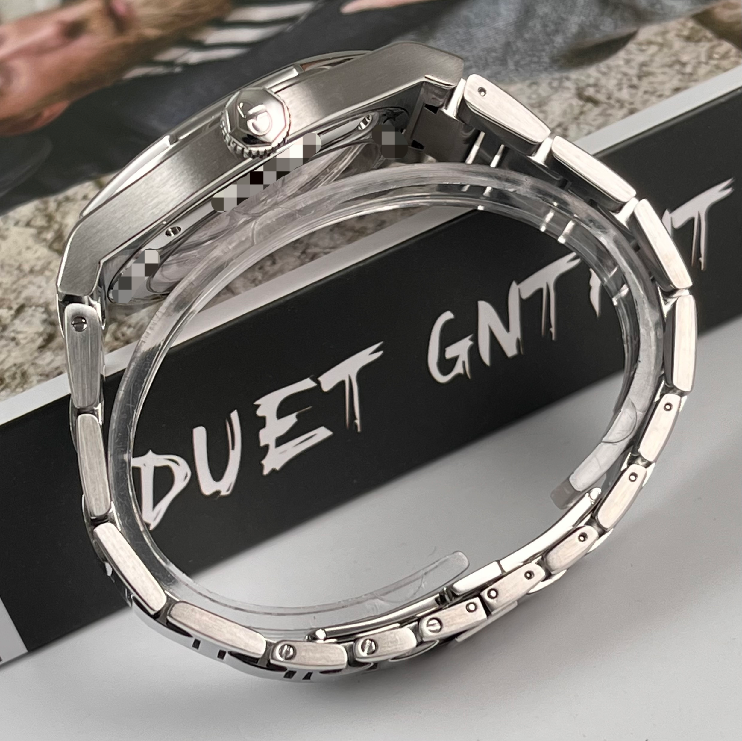 Girard Perregaux 81010-11-431-11A detail 4