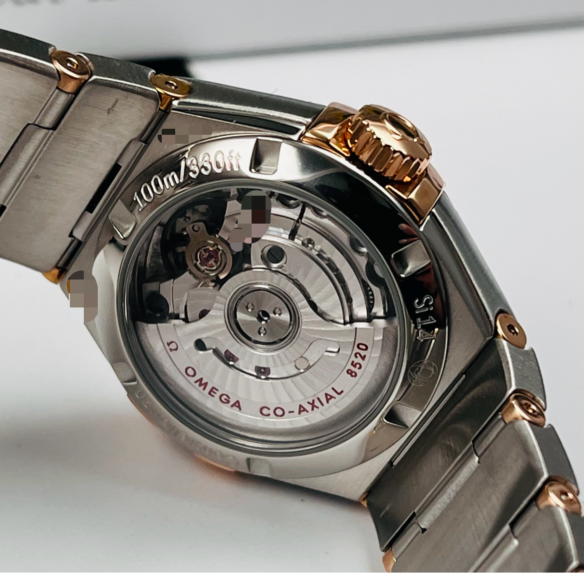 Omega 123.20.27.20.53.001 detail 6