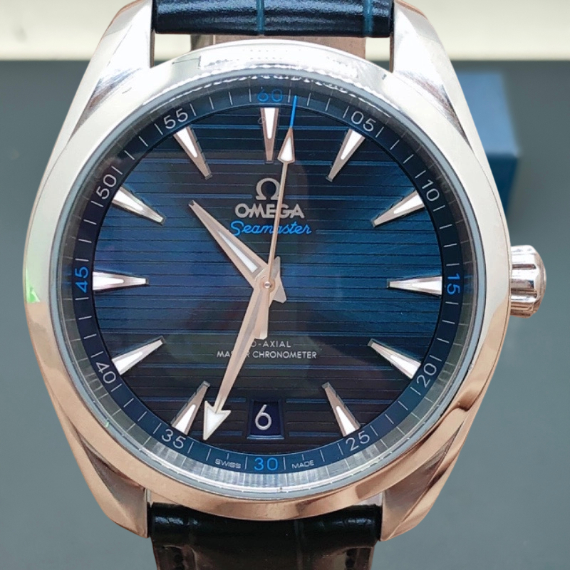 Omega 220.13.41.21.03.001 detail 2