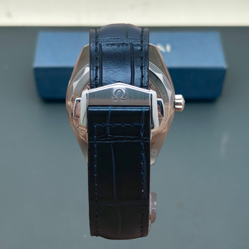 Omega 220.13.41.21.03.001 detail 5