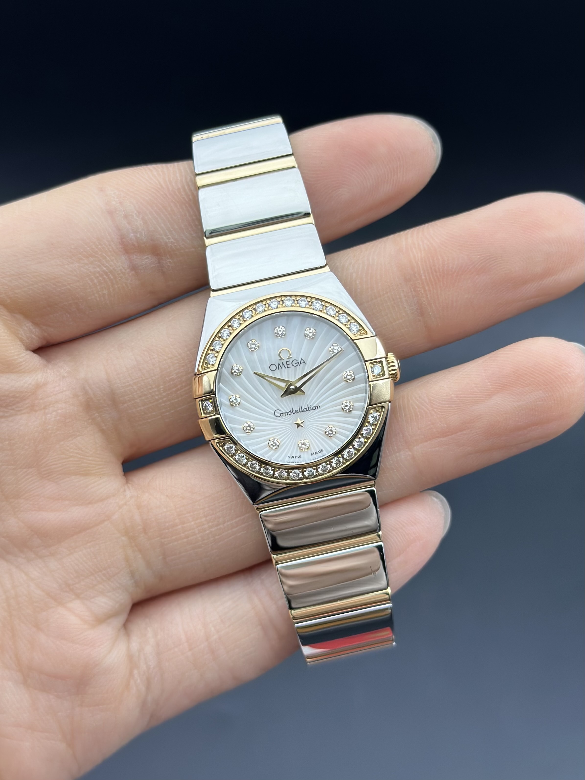 Omega 123.25.24.60.55.008 detail 1