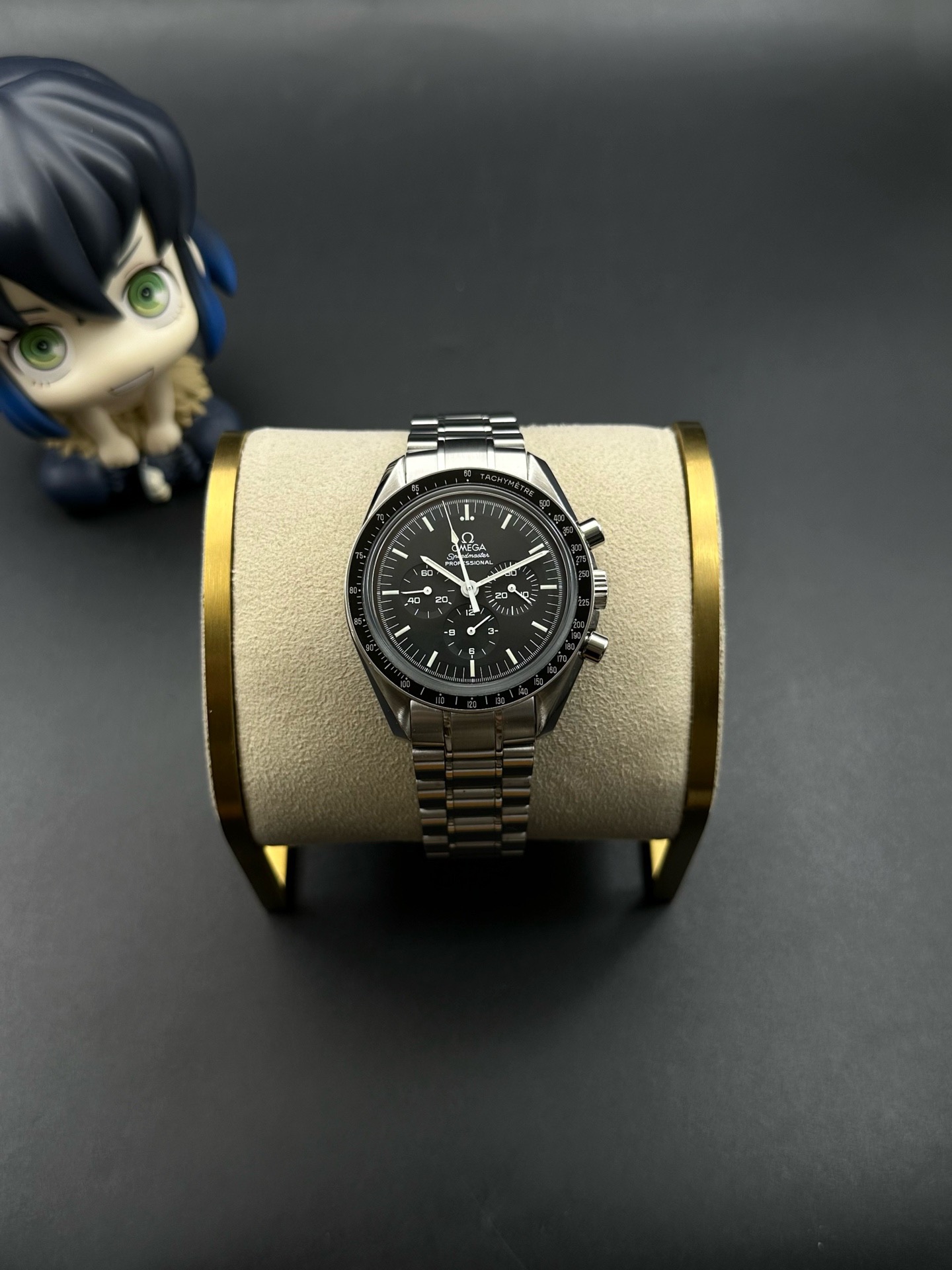 Omega 3573.50.00 detail 2
