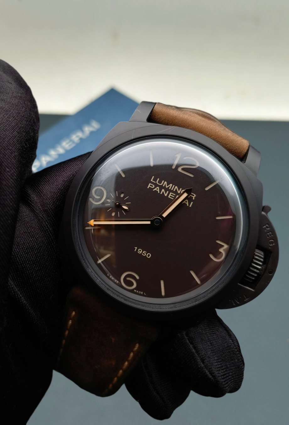 Panerai PAM00375 detail 1