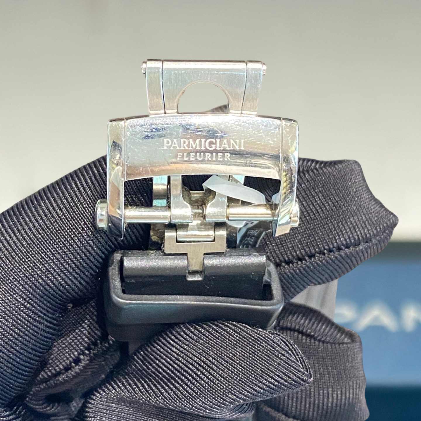 Parmigiani Fleurier PFC910-0000210 detail 5