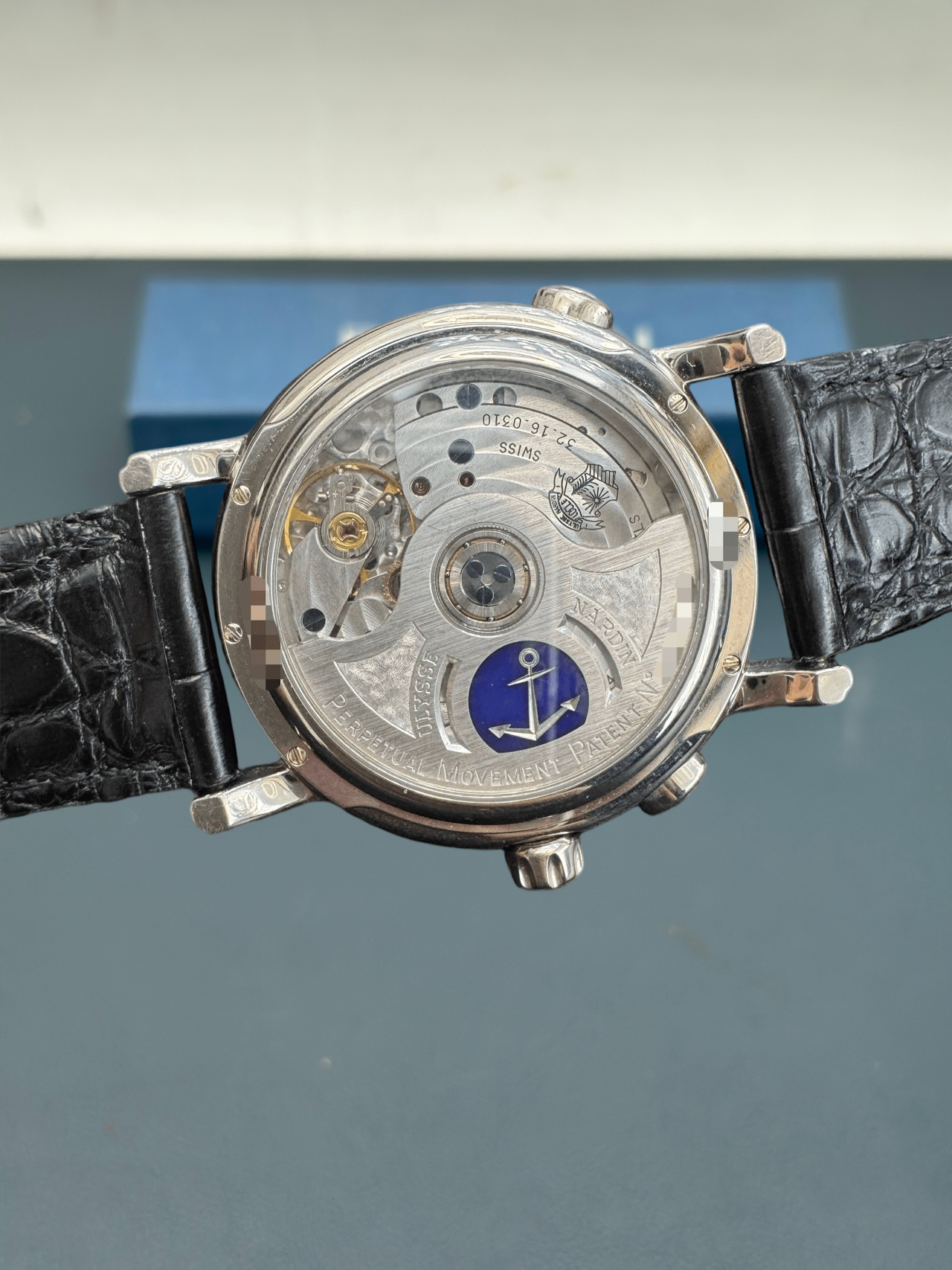 Ulysse Nardin 320-22-32 detail 4