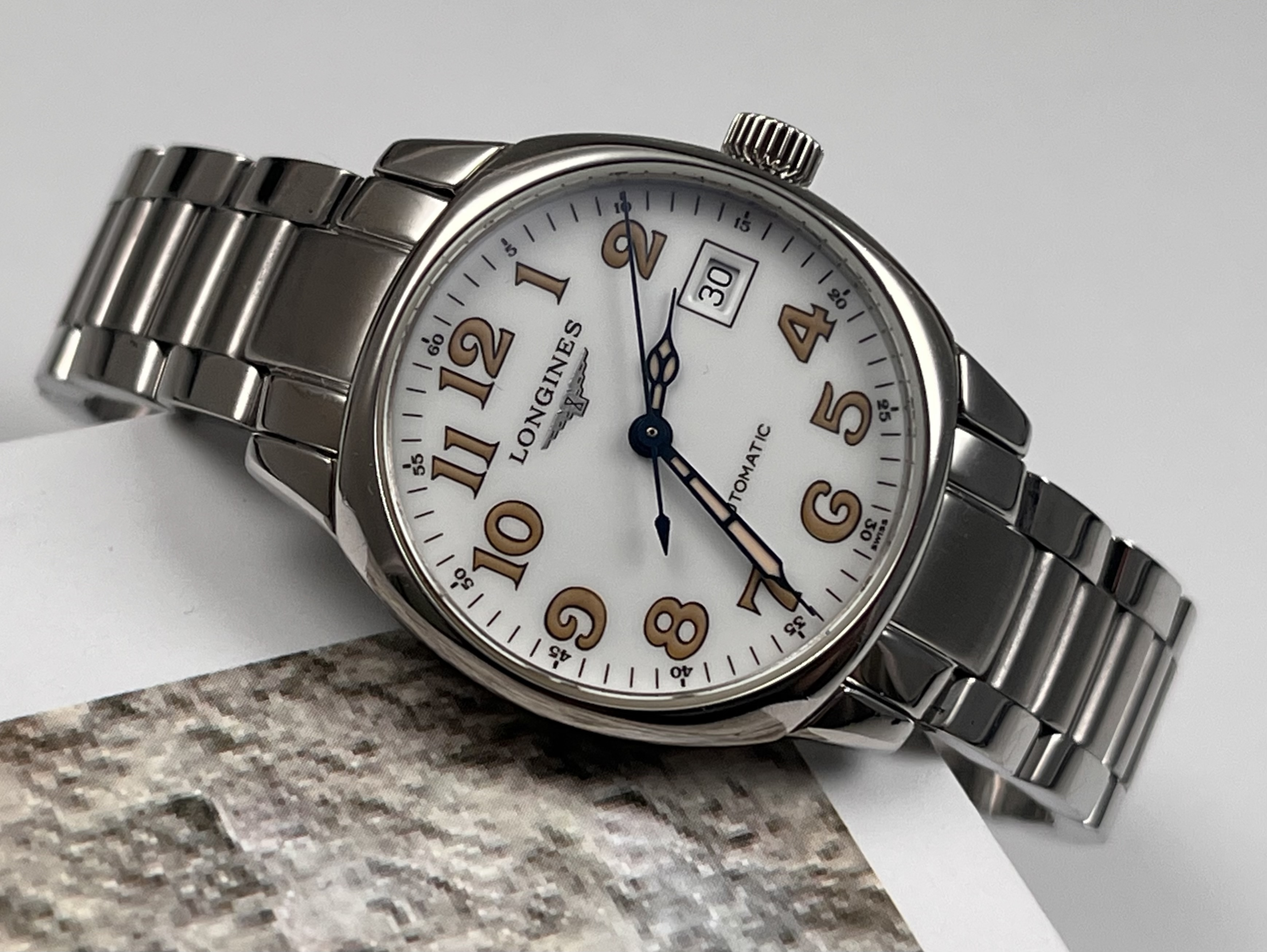Longines L2.196.4.53.6 detail 2