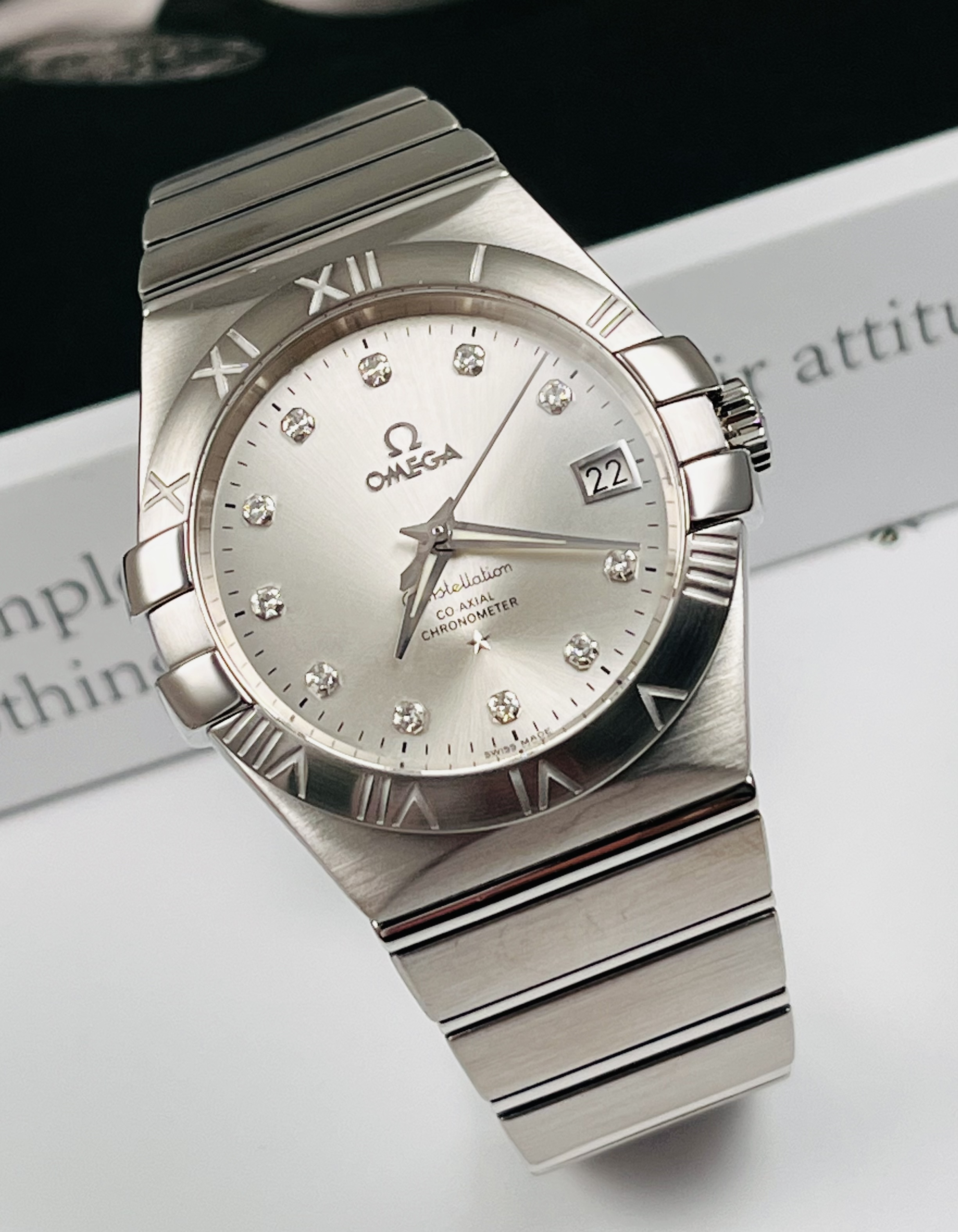 Omega 123.10.35.20.52.001 detail 1