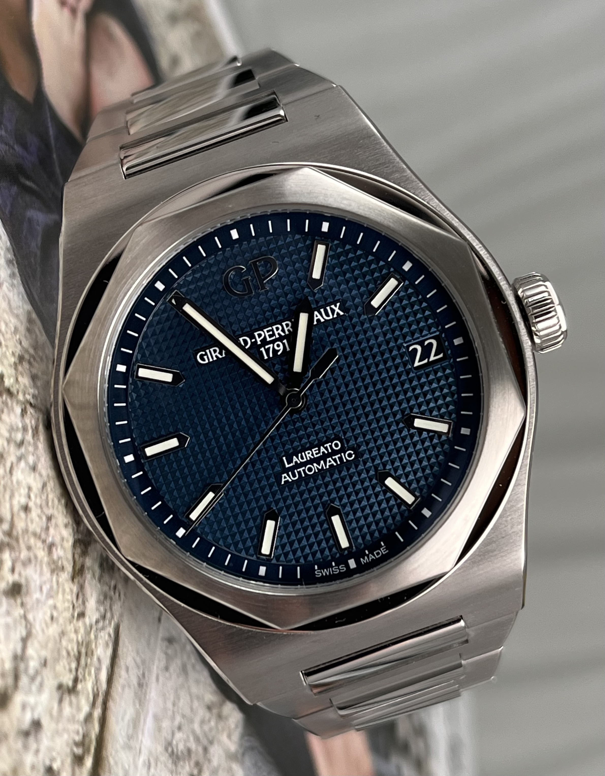 Girard Perregaux 81010-11-431-11A detail 1