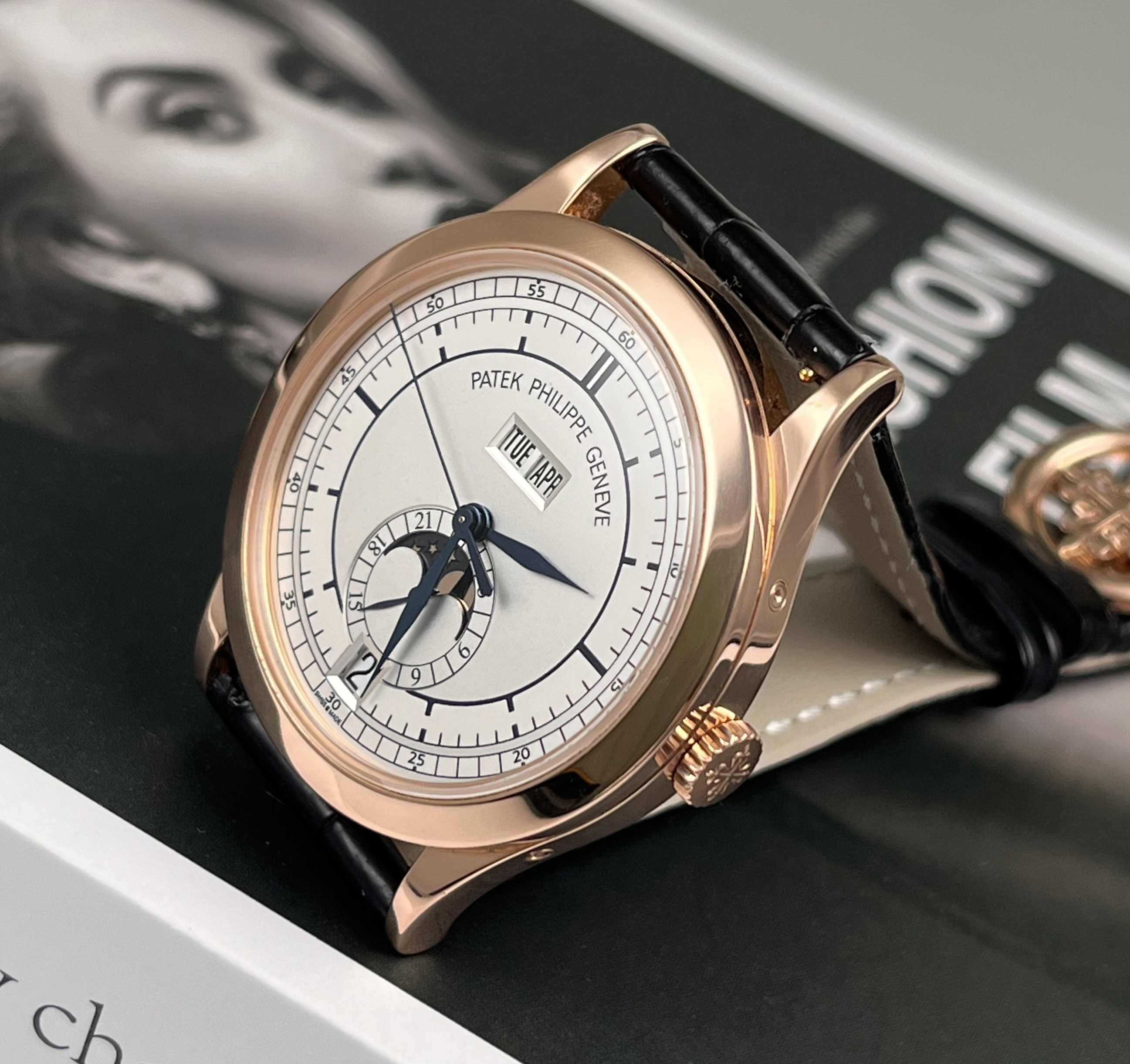 Patek Philippe 5396R-001 detail 2