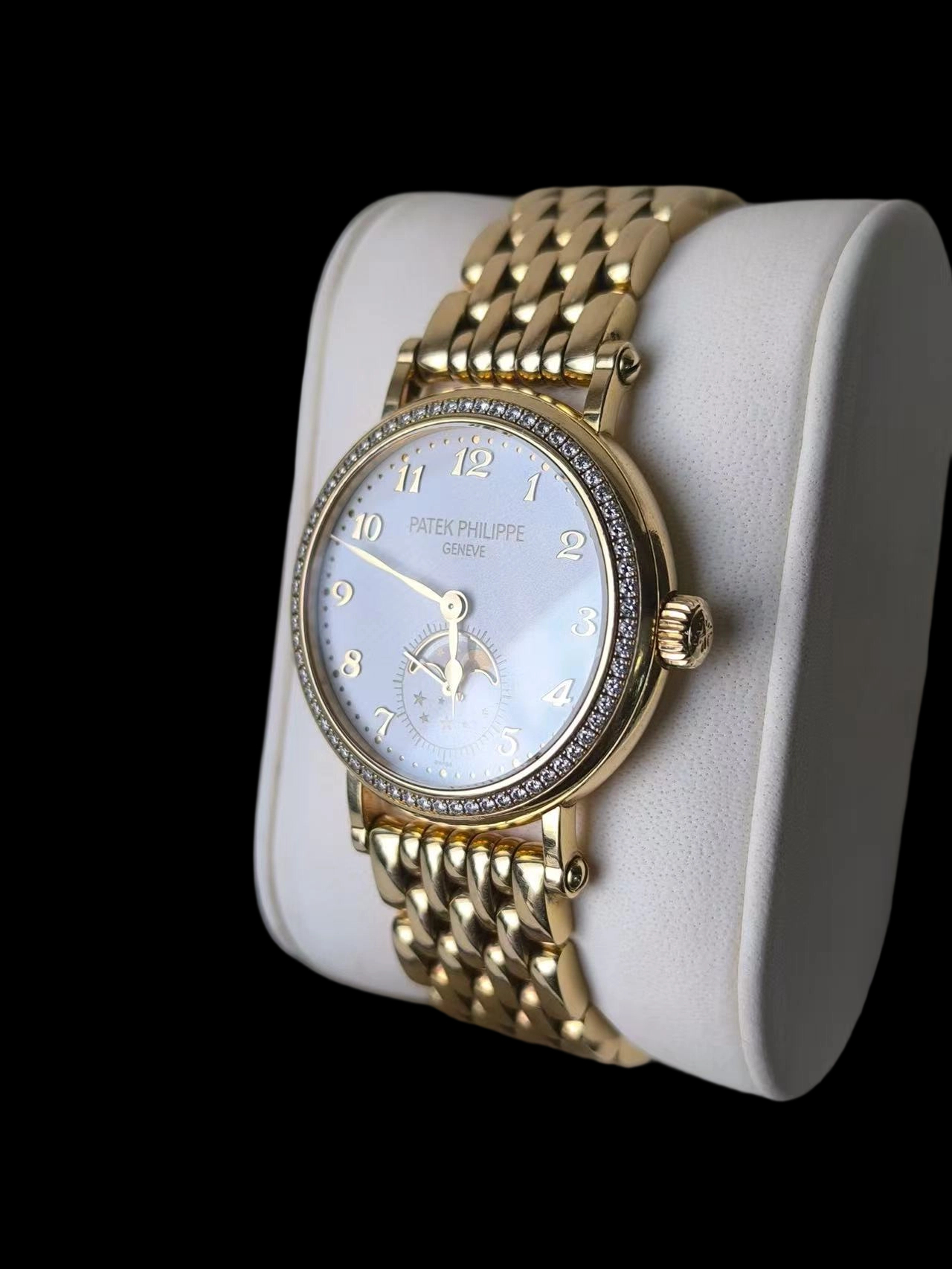Patek Philippe 7121 / 1J-001 detail 2