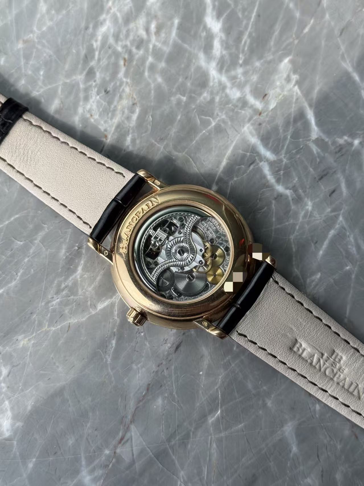 Blancpain 6025-3642-55b detail 6