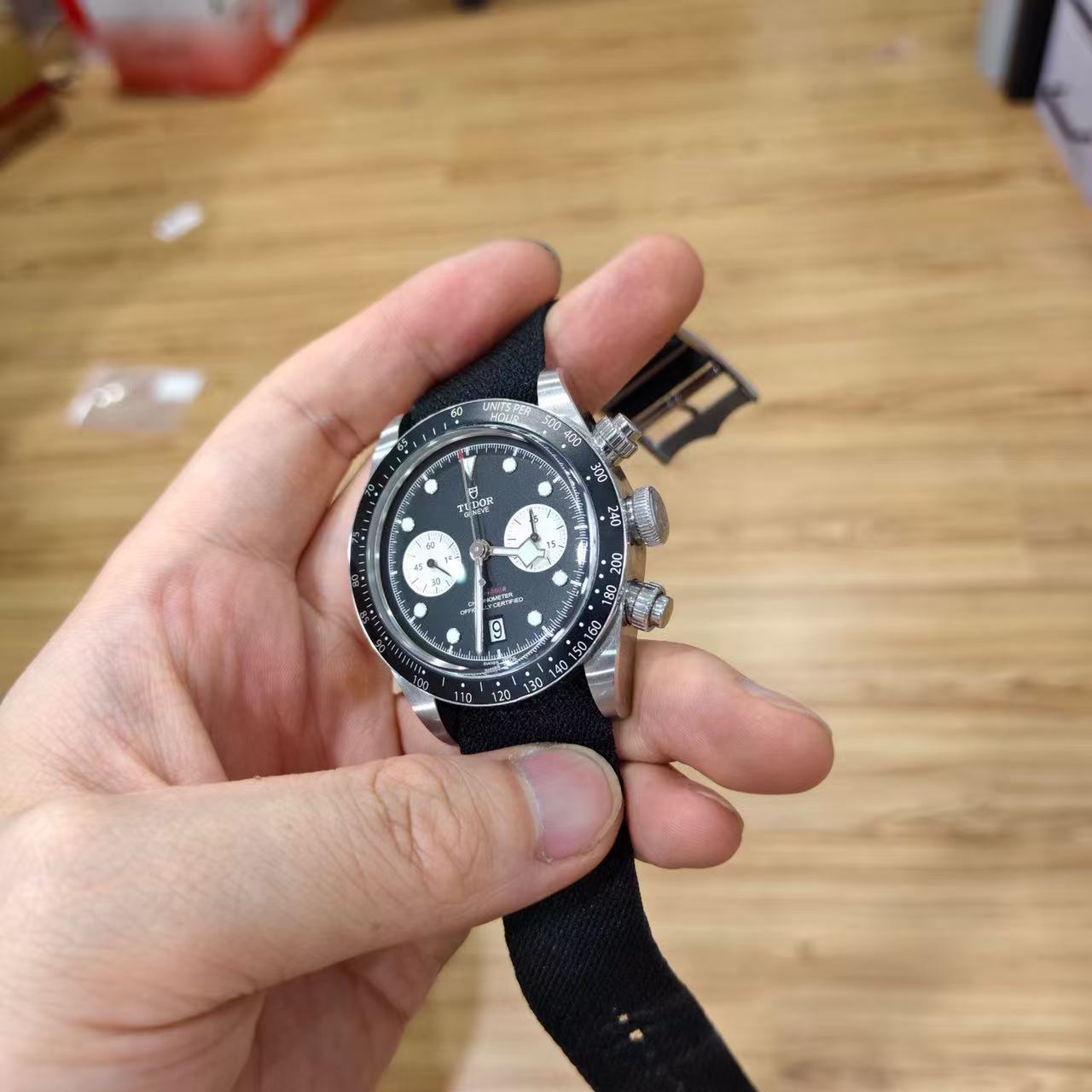 Tudor m79360n-0007 detail 2