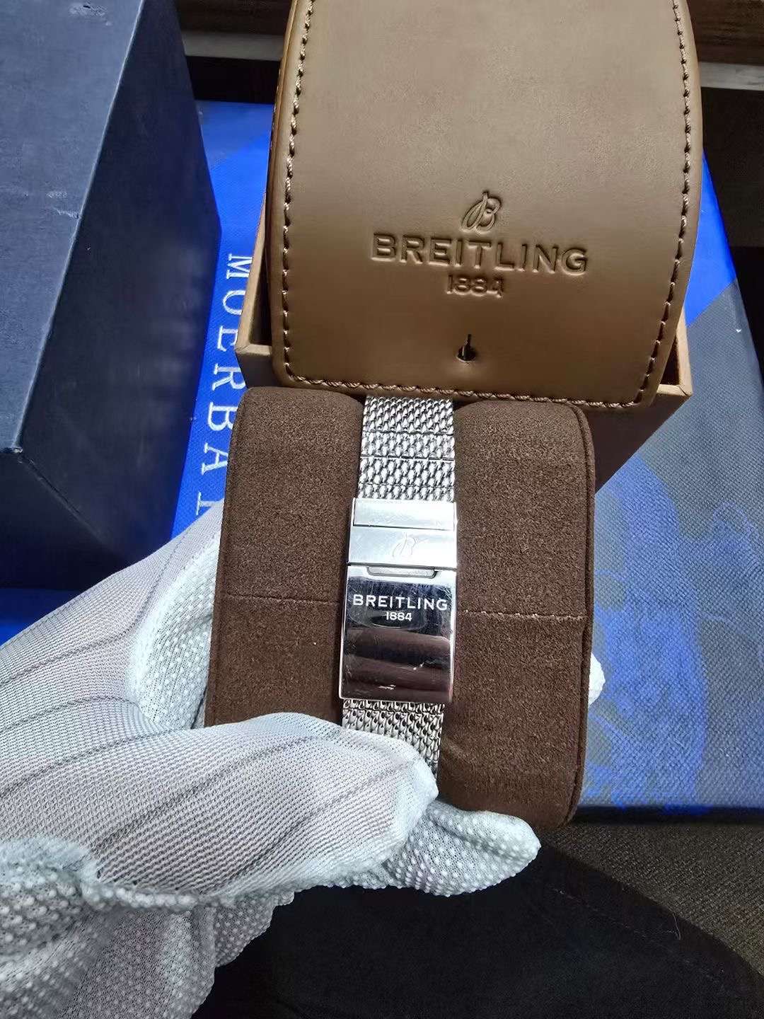 Breitling UB2010121B1A1 detail 4