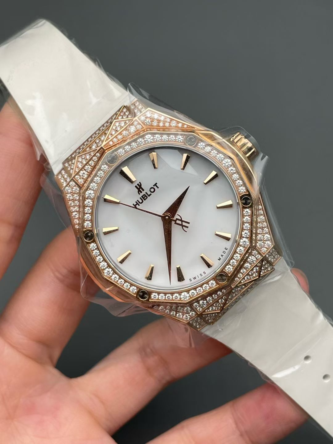 Hublot 550.OS.2200.RW.1604.ORL20