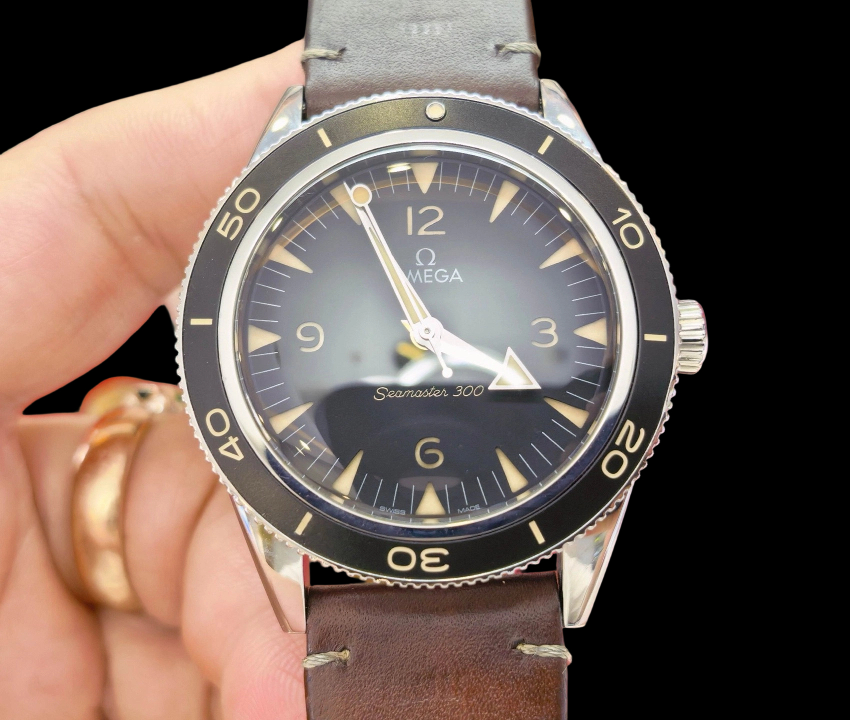 Omega 234.32.41.21.01.001 detail 2