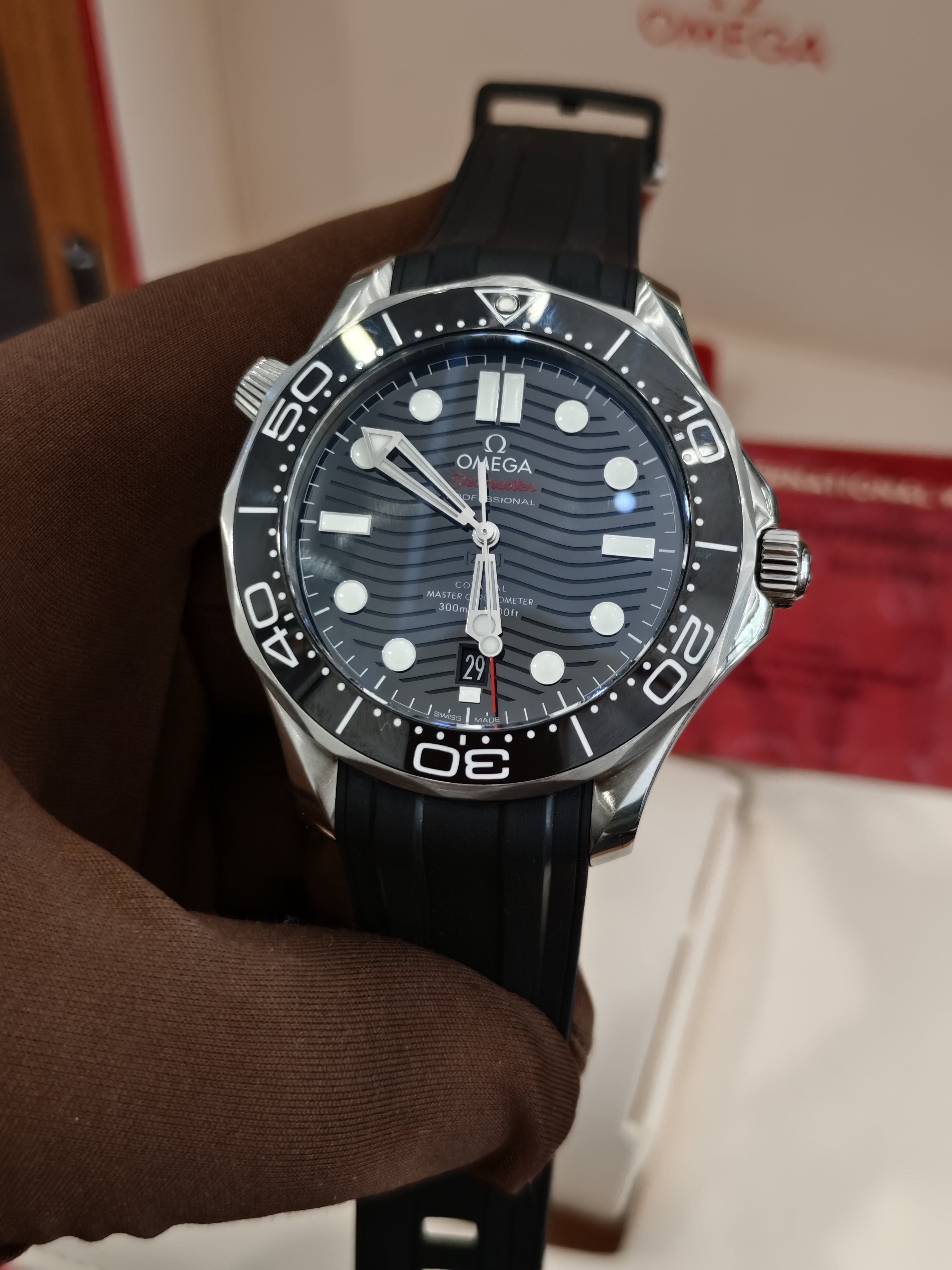 Omega 210.32.42.20.01.001 detail 1