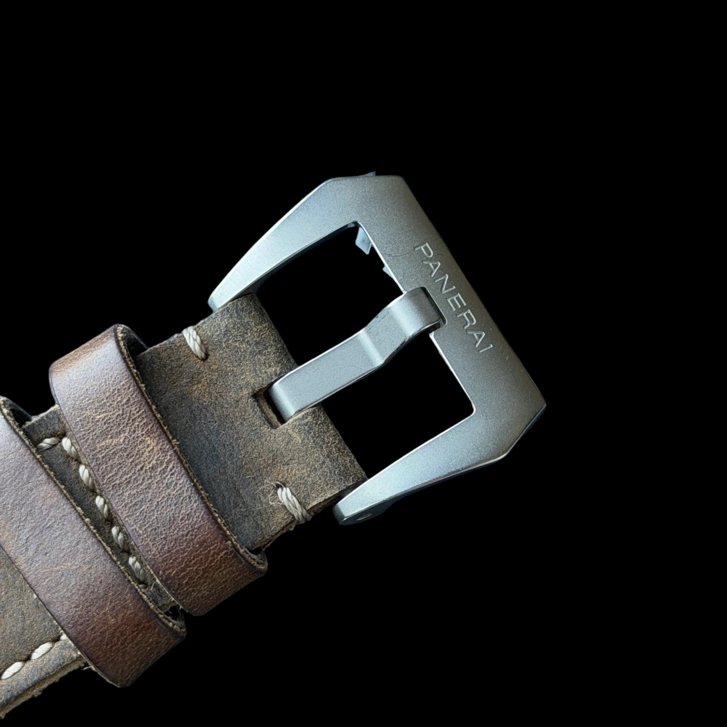 Panerai PAM01350 detail 4