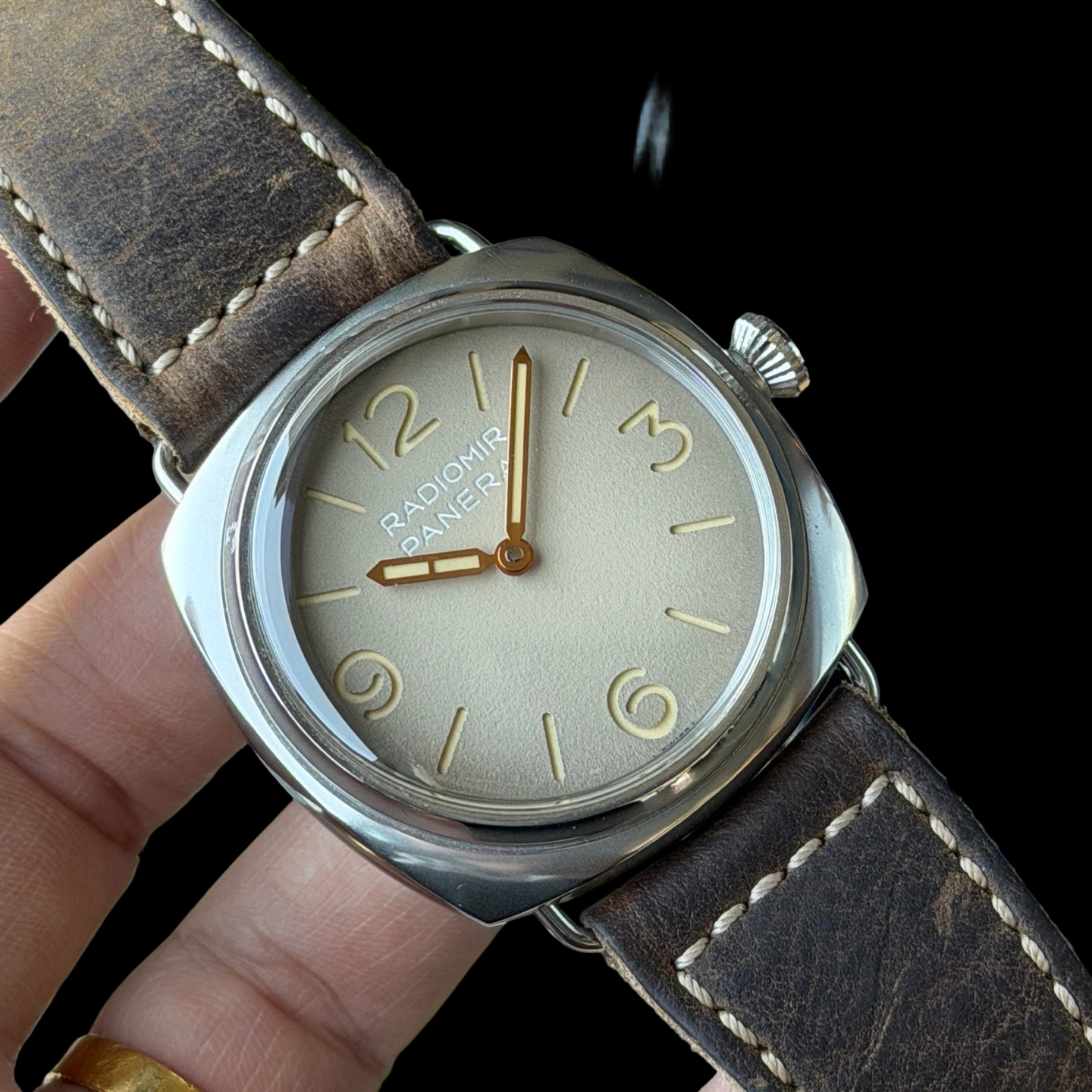 Panerai PAM01350 detail 1