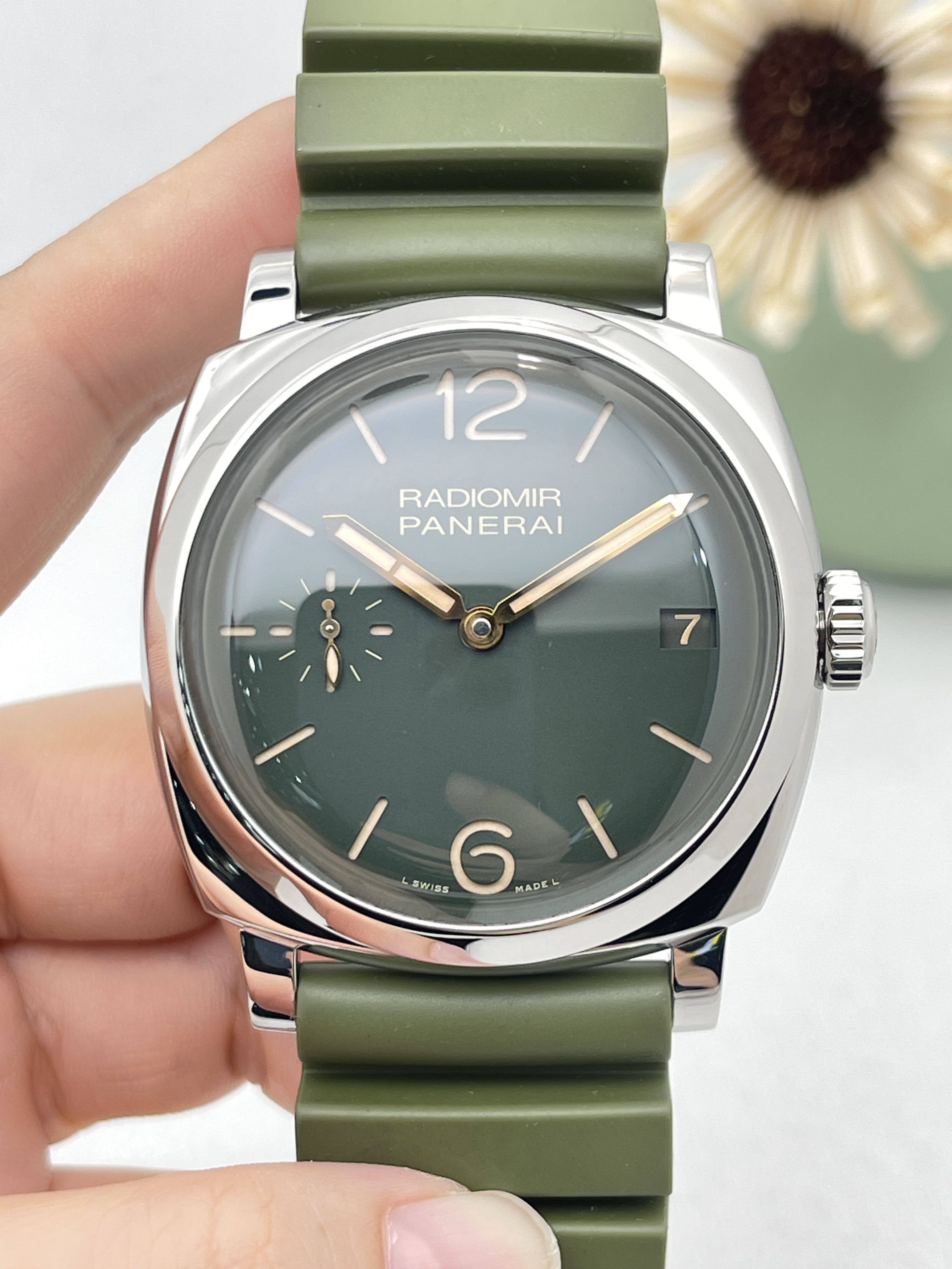 Panerai PAM00736