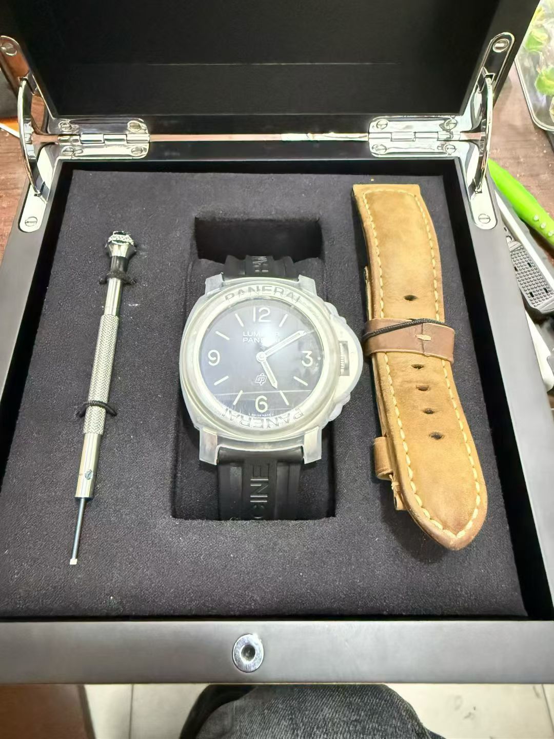 Panerai PAM01086 detail 7