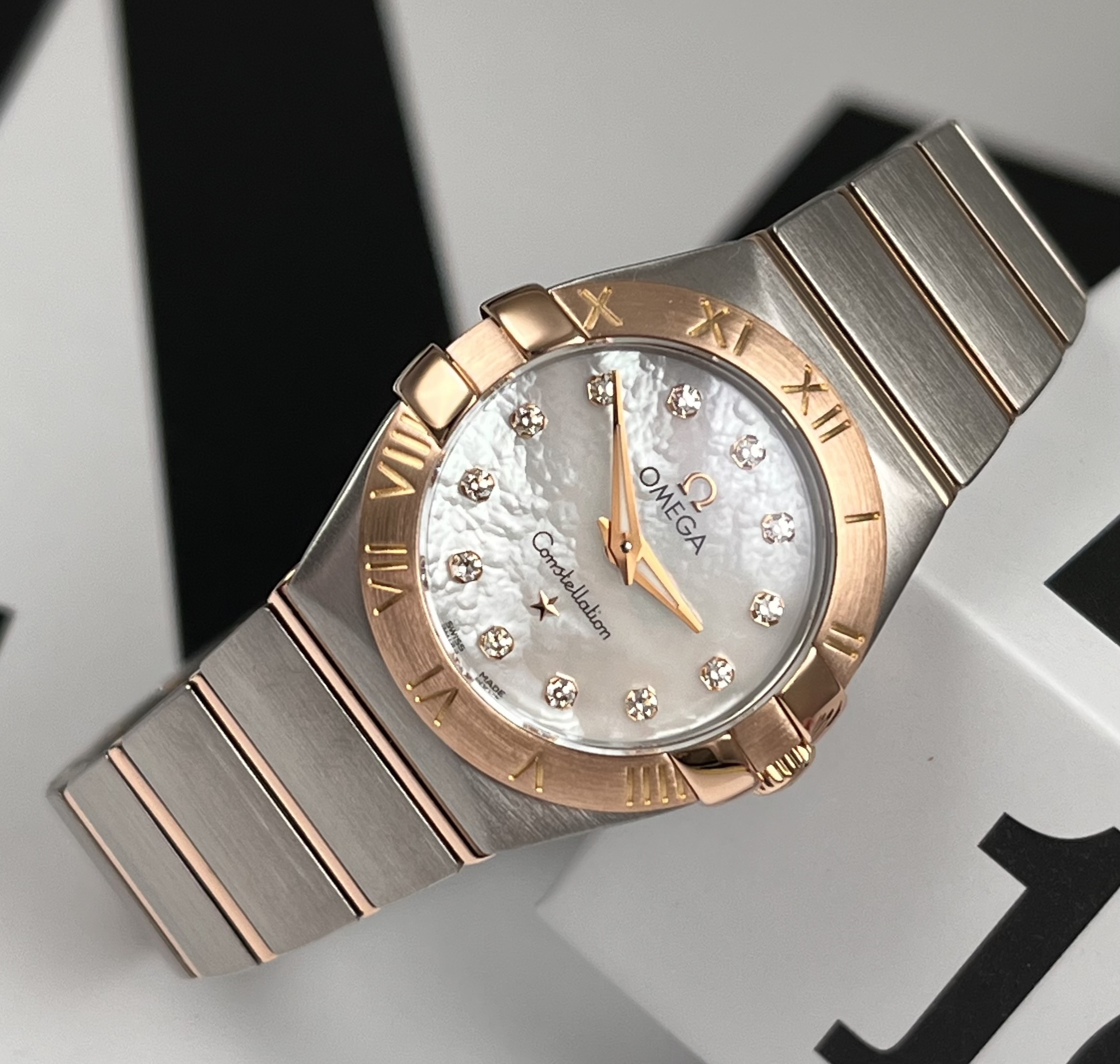 Omega 123.20.24.60.55.001 detail 3