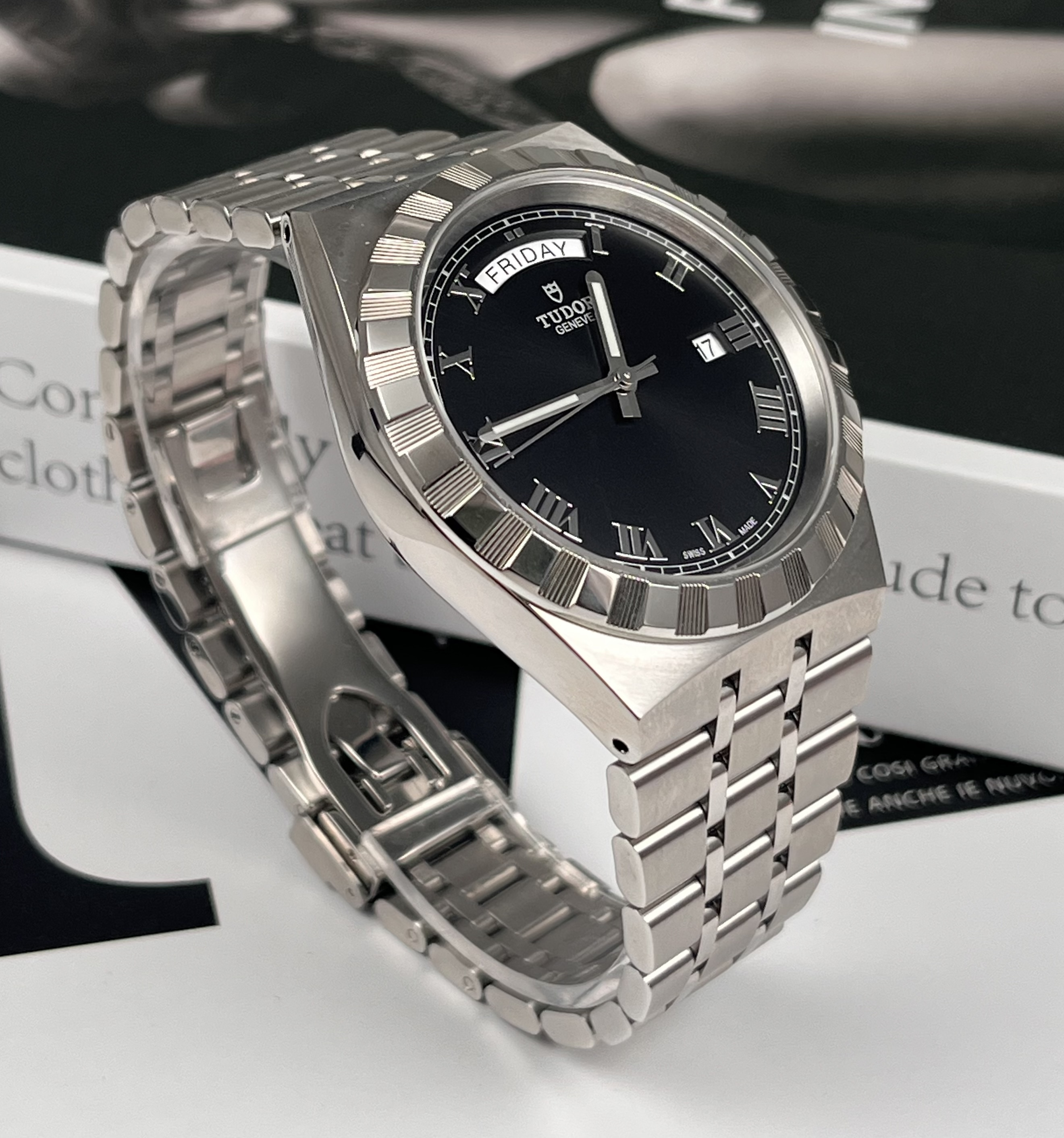 Tudor M28600-0003 detail 2