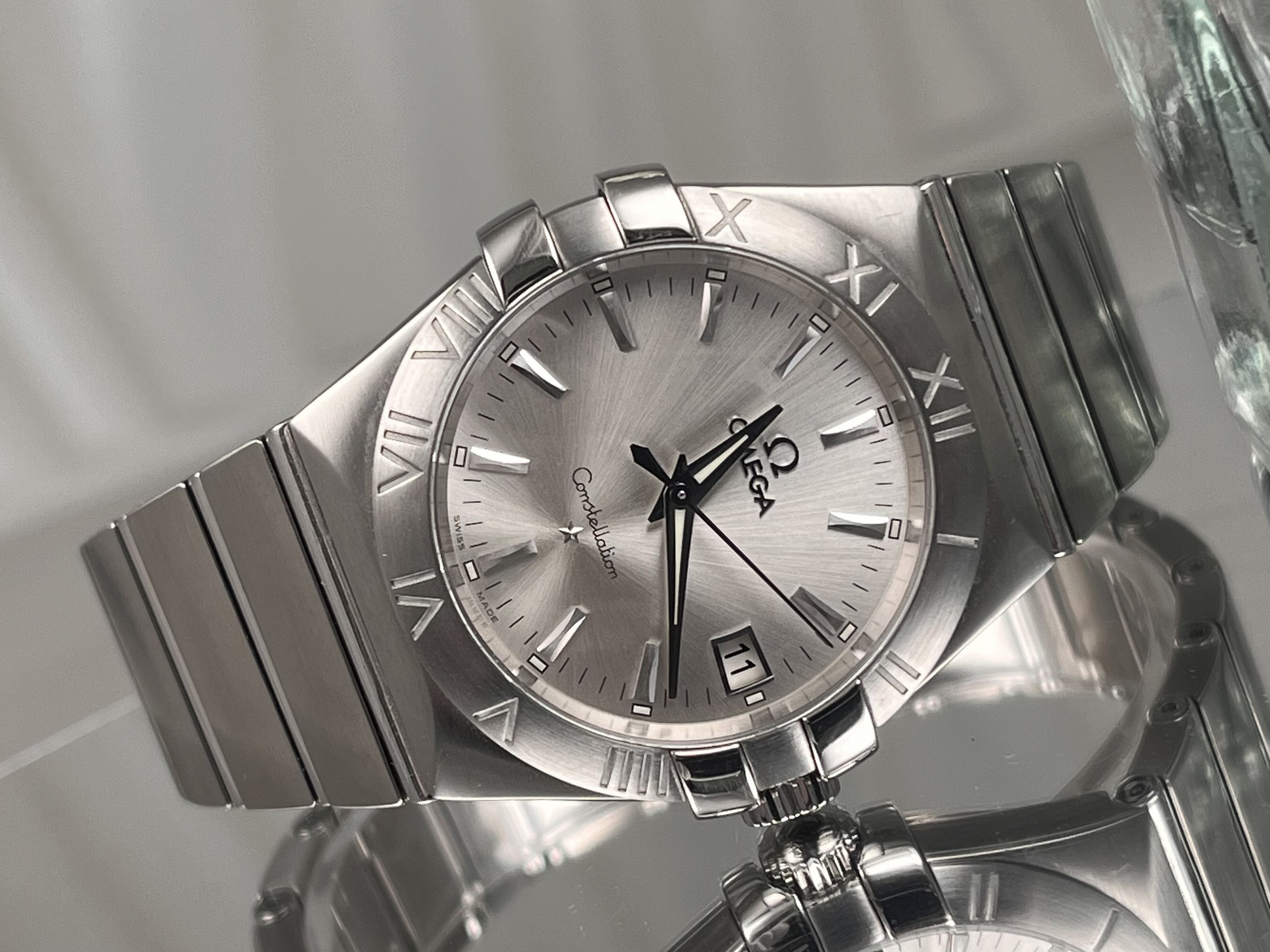 Omega 123.10.35.60.02.001 detail 2