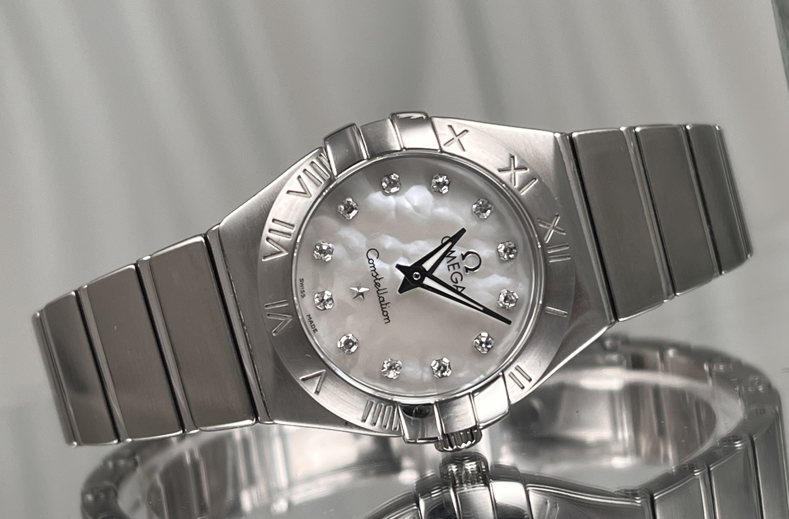 Omega 123.10.24.60.55.001 detail 4