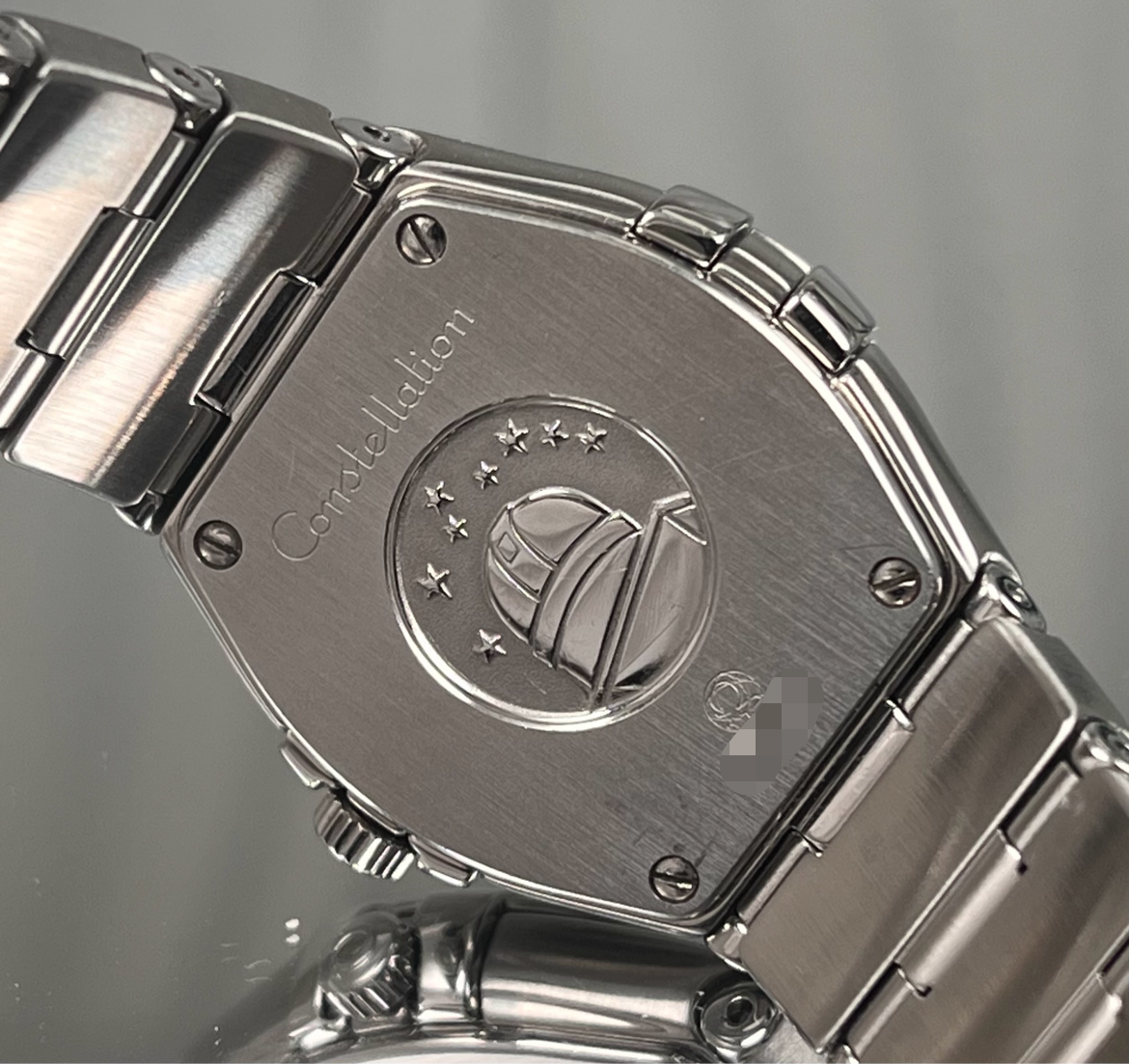 Omega 123.10.24.60.55.001 detail 6