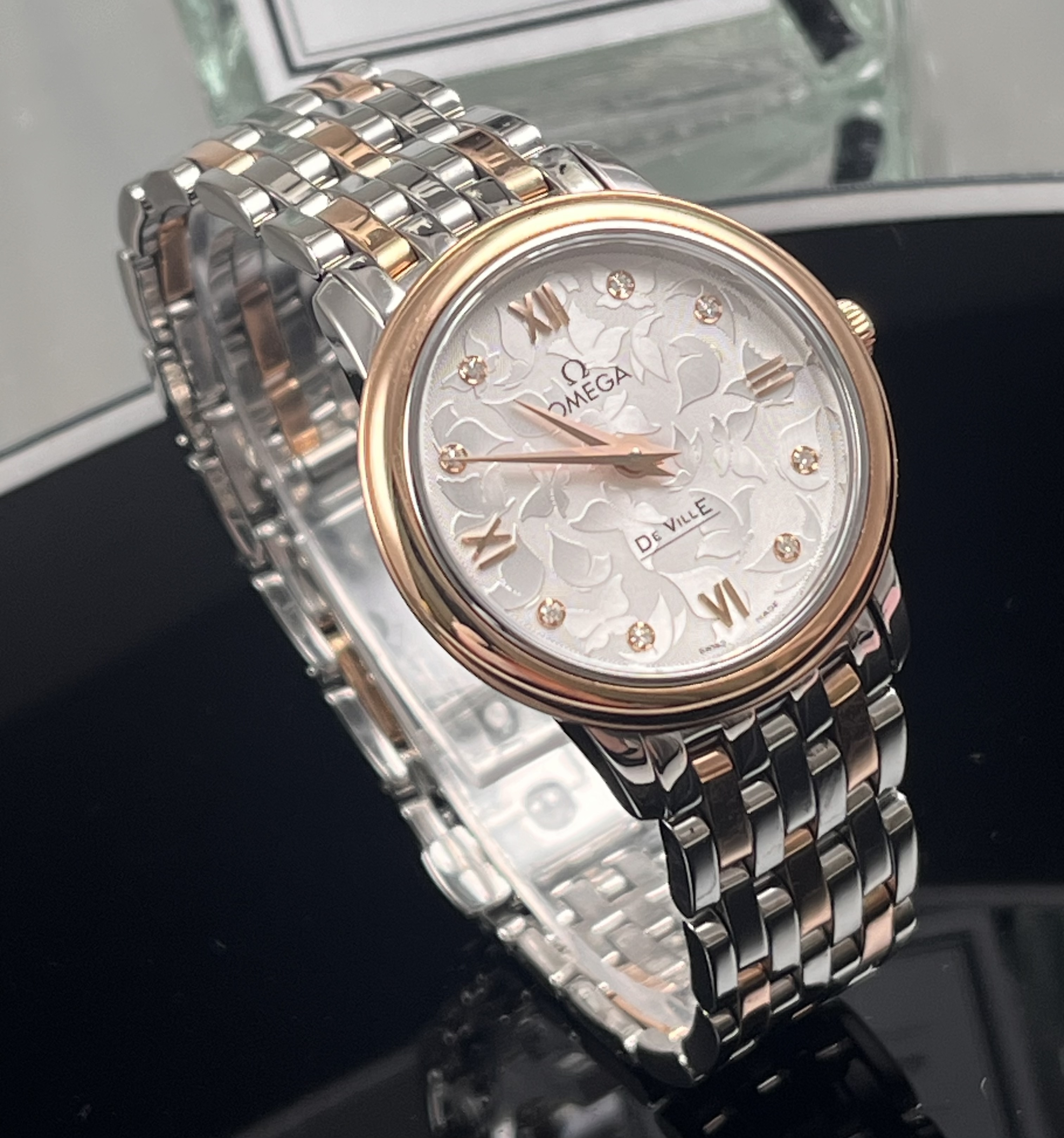 Omega 424.20.27.60.52.002 detail 4
