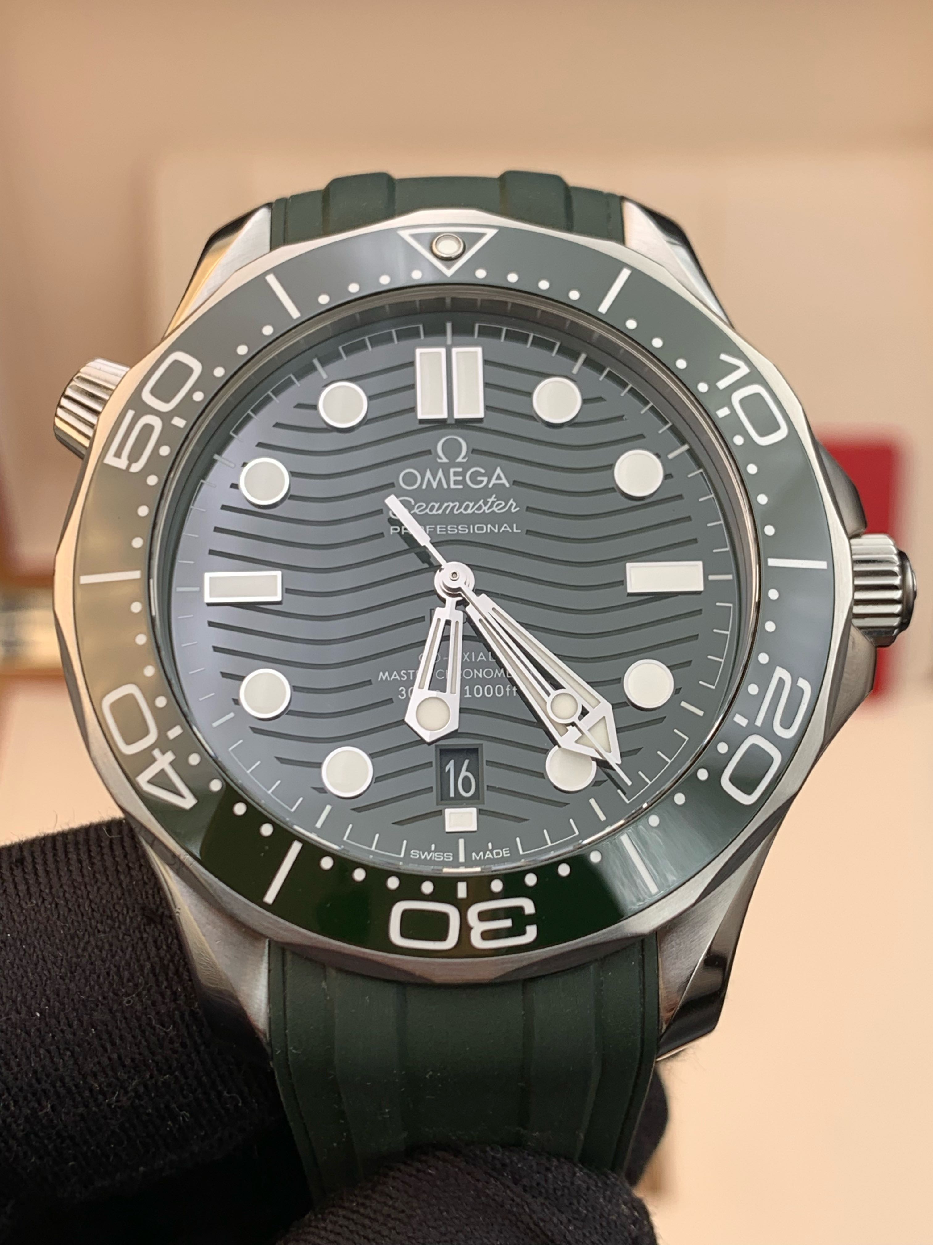 Omega 210.32.42.20.10.001