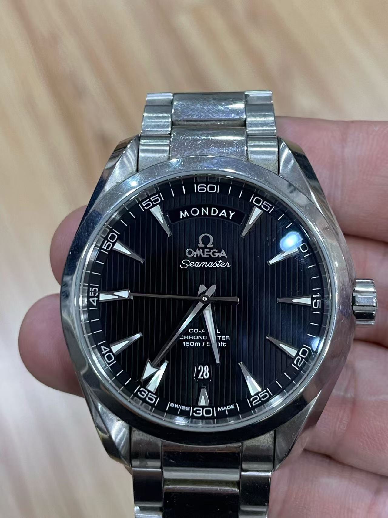 Omega 231.10.42.22.01.001