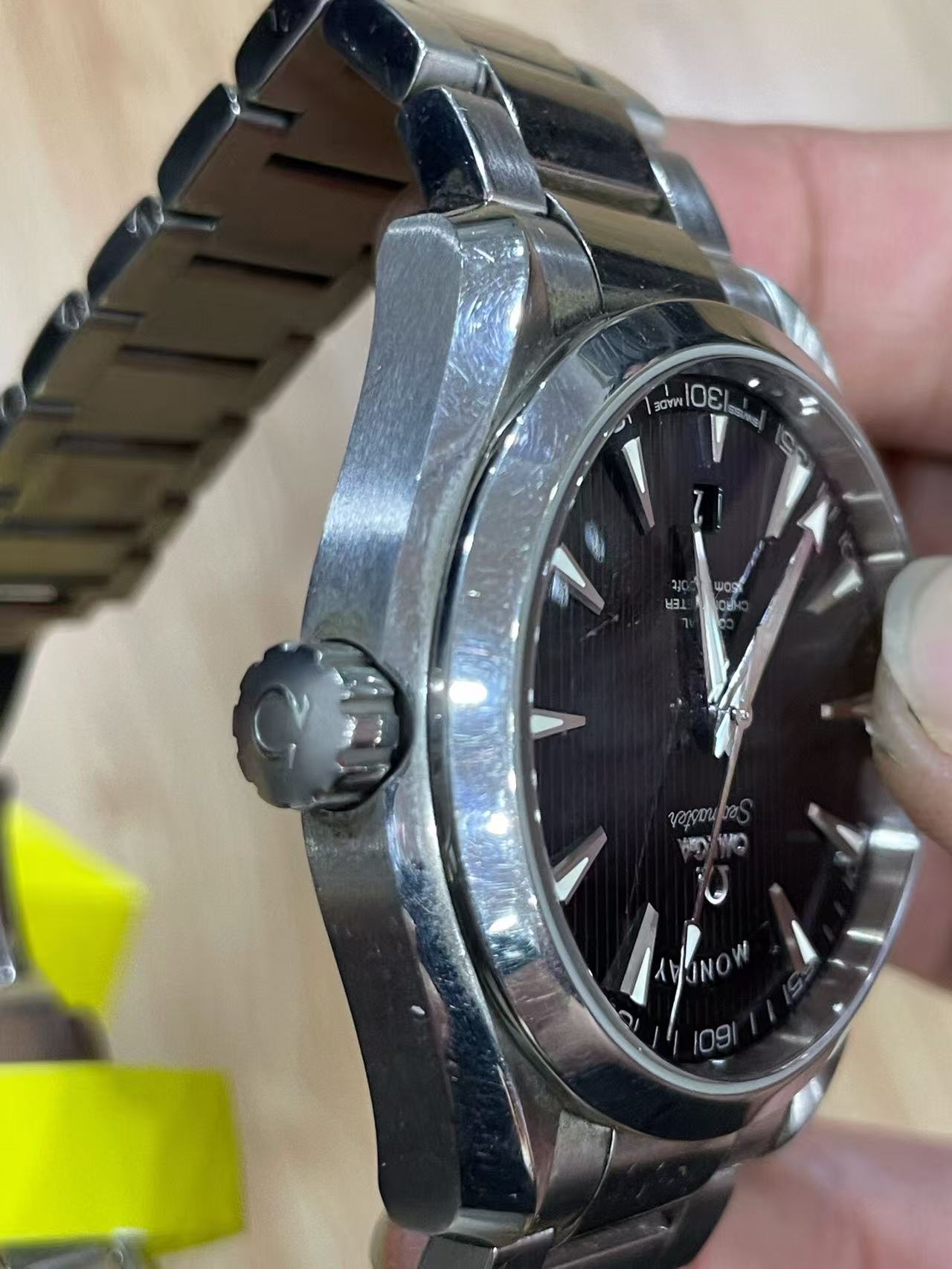 Omega 231.10.42.22.01.001 detail 2