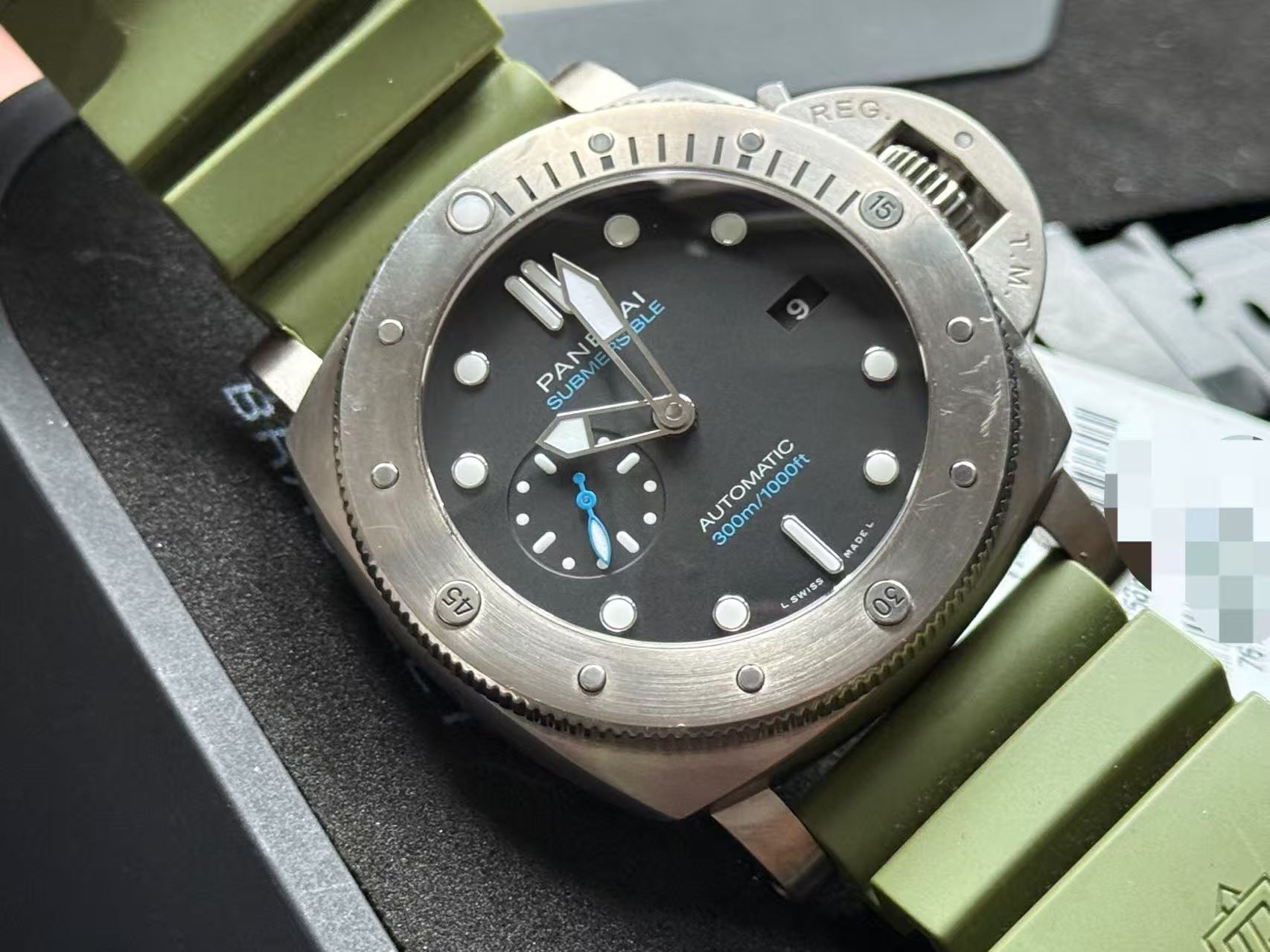 Panerai PAM01305