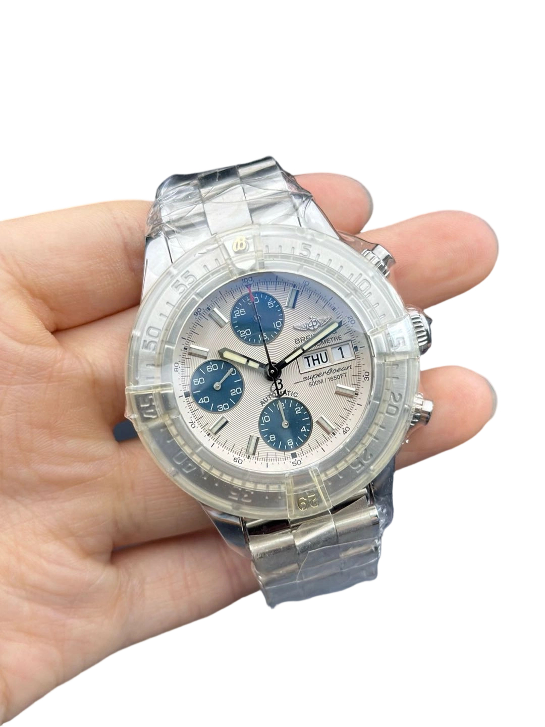 Breitling A13340 detail 1