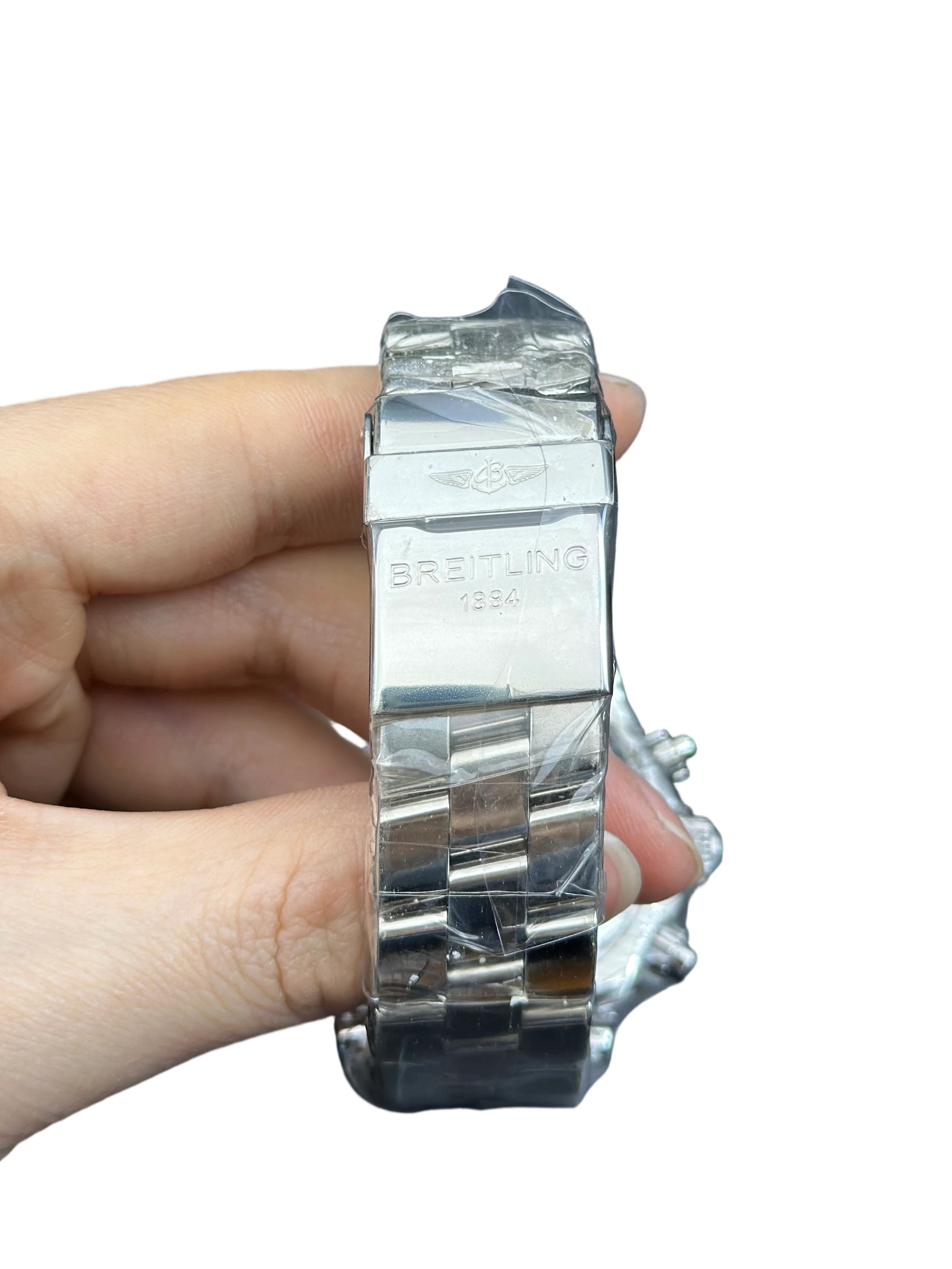 Breitling A13340 detail 4