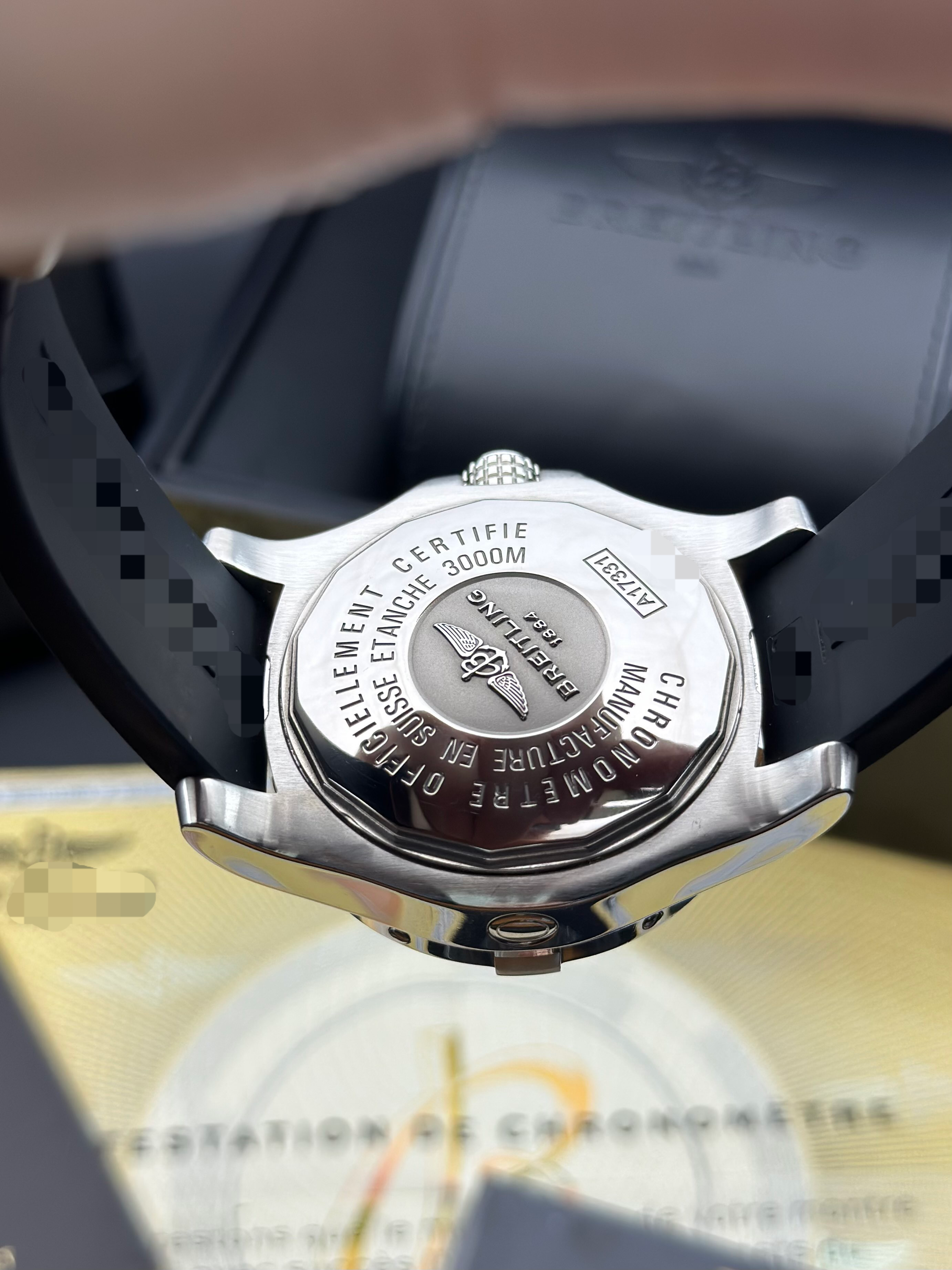 Breitling A1733110 detail 6