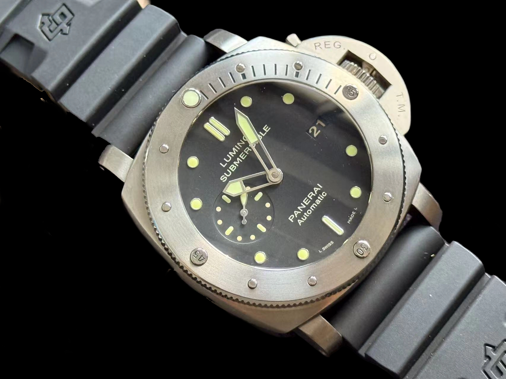 Panerai PAM00305 detail 3