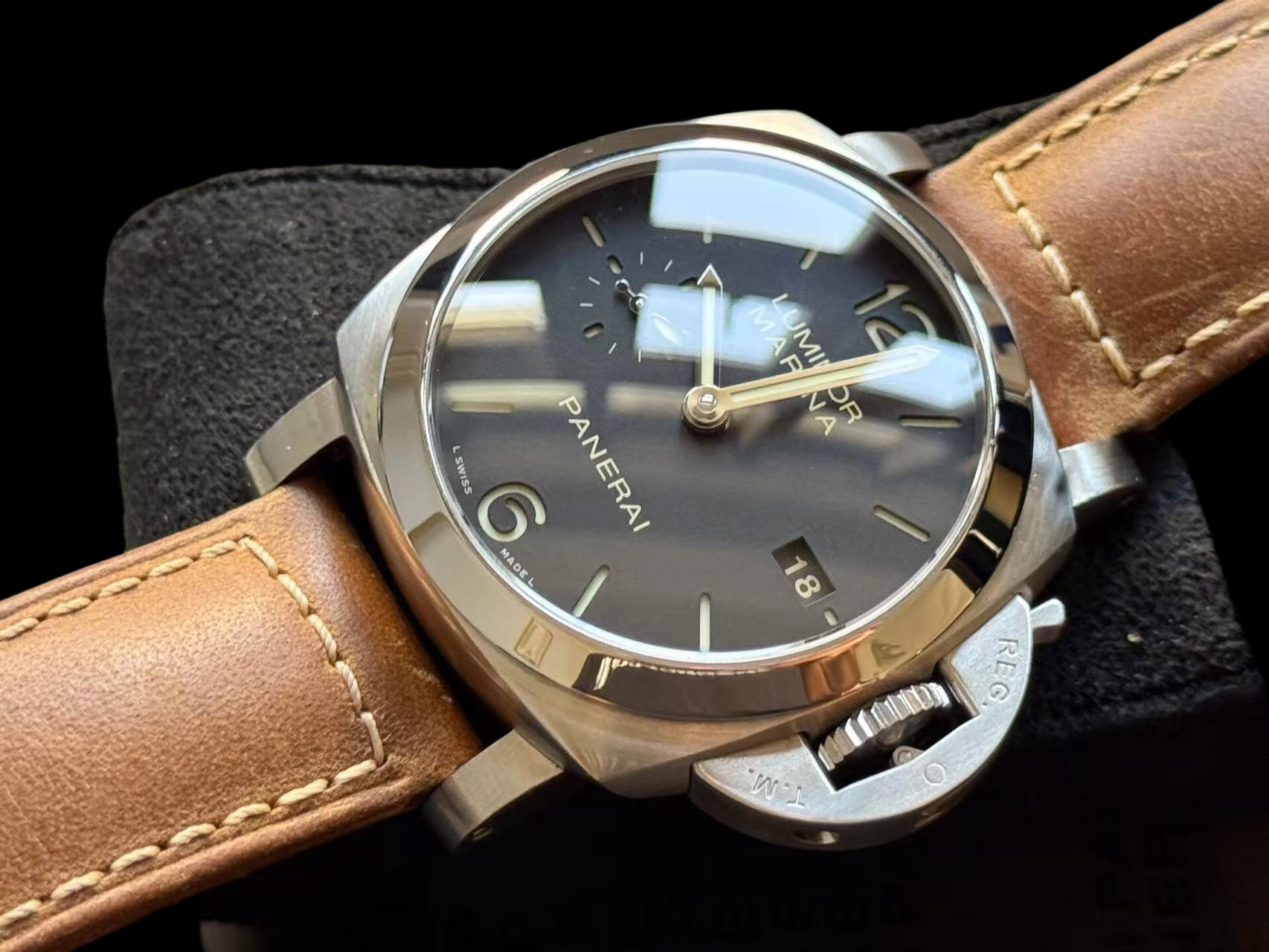 Panerai PAM00392 detail 1