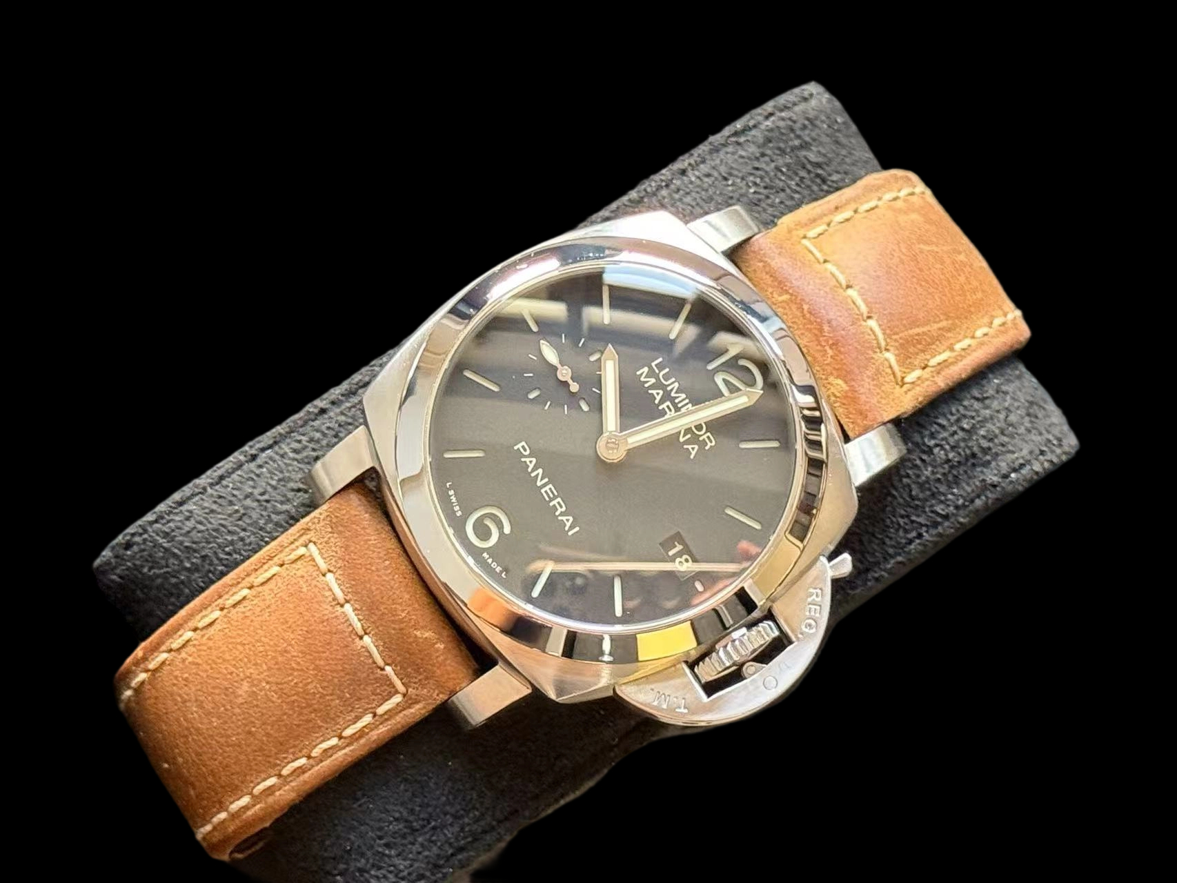 Panerai PAM00392 detail 3
