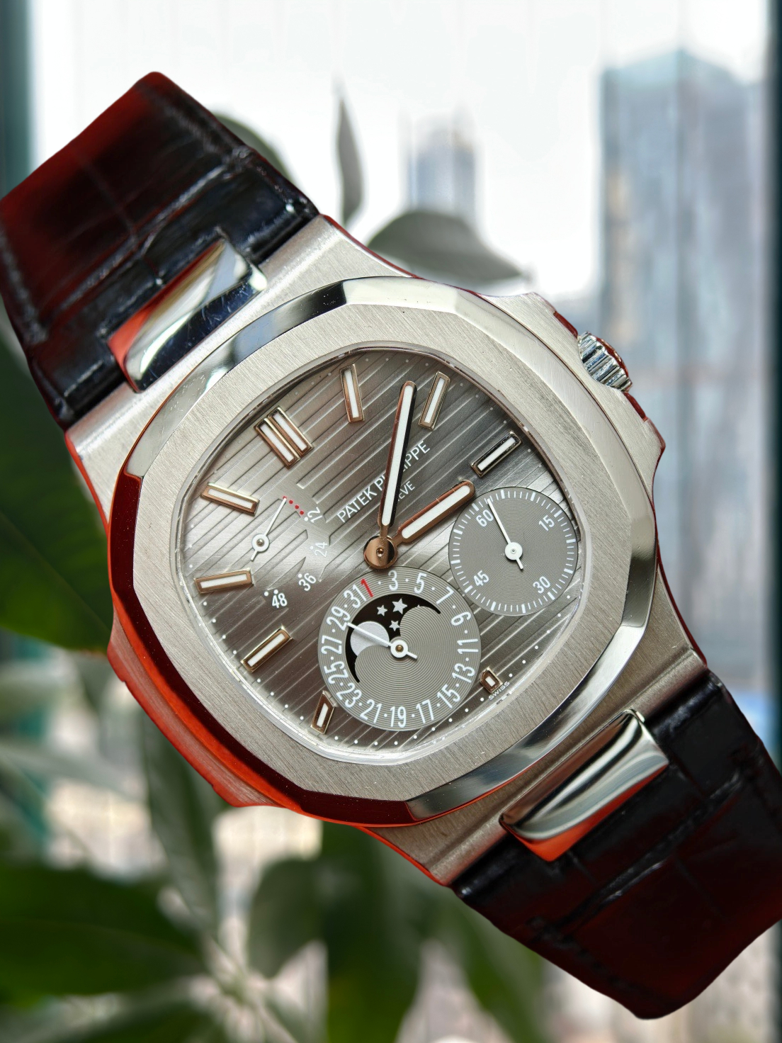Patek Philippe 5712G