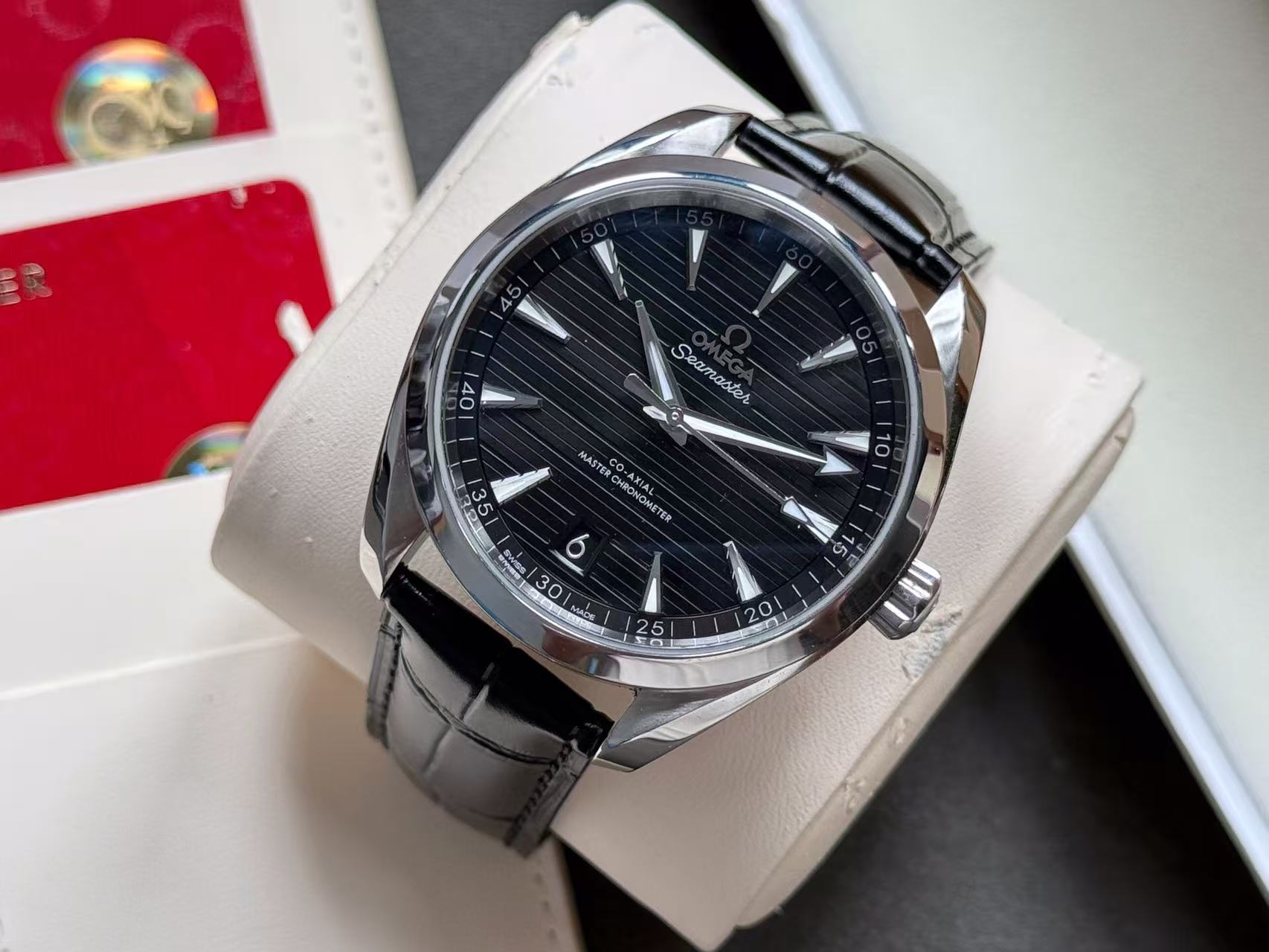 Omega 220.13.41.21.01.001