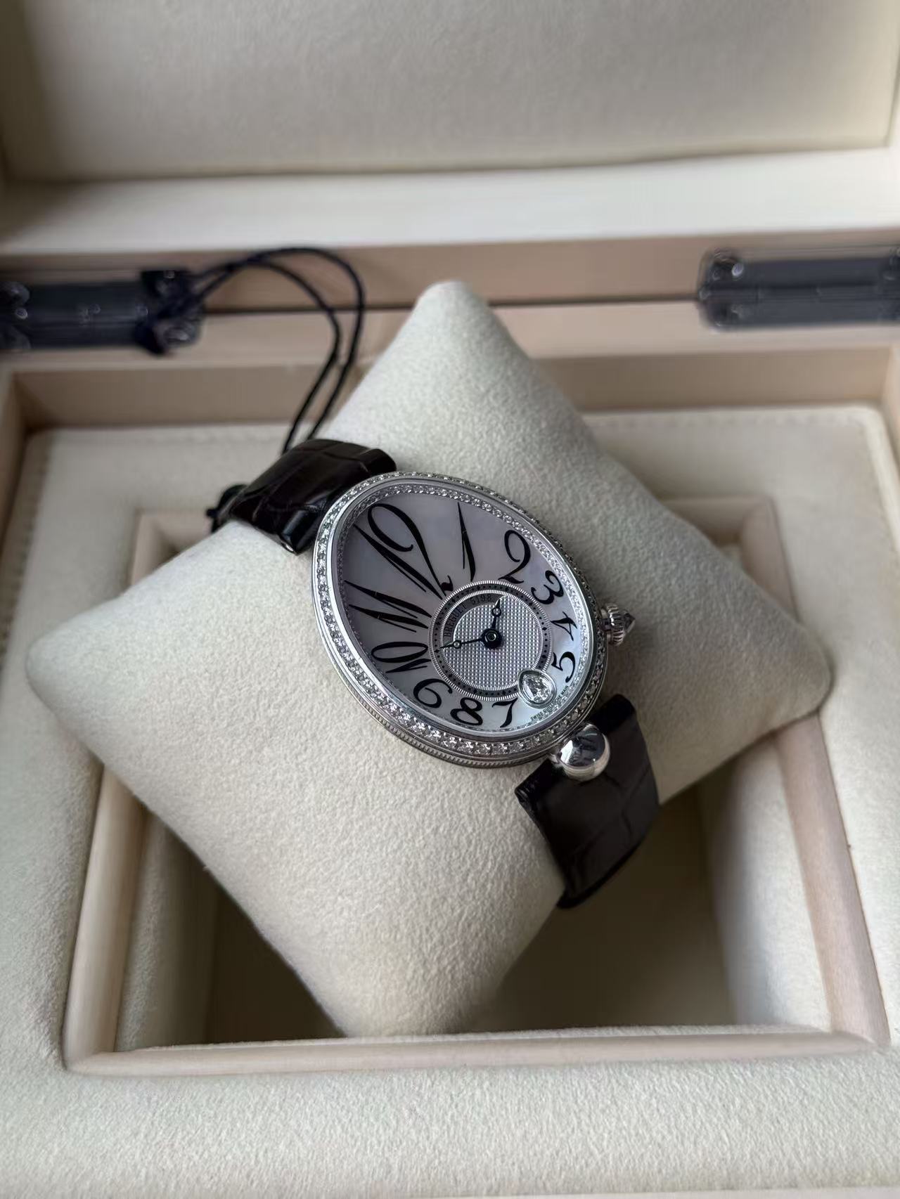 Breguet 8918BB / 58 / 864 / D00D detail 2
